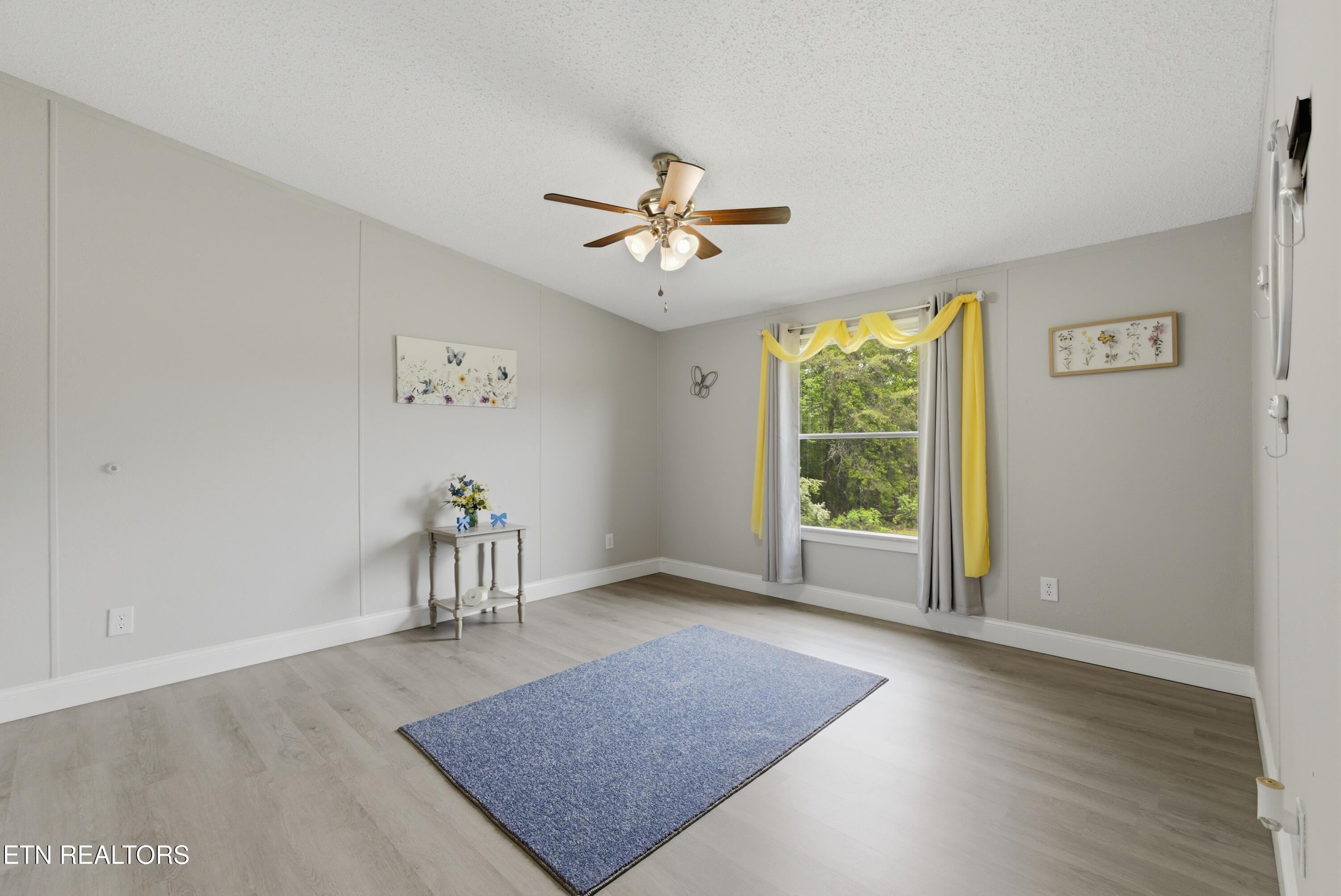 270 Brown Road Oakdale TN 37829