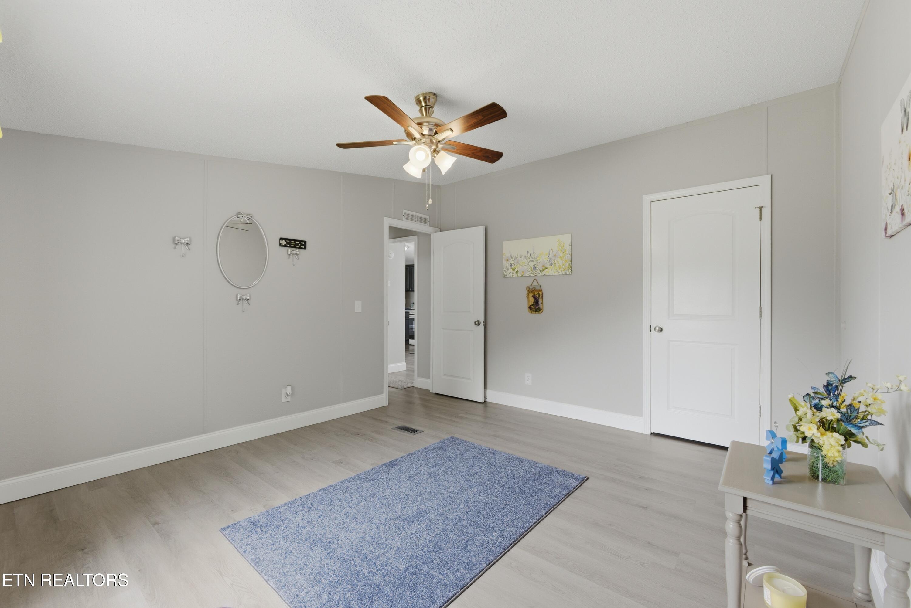 270 Brown Road Oakdale TN 37829