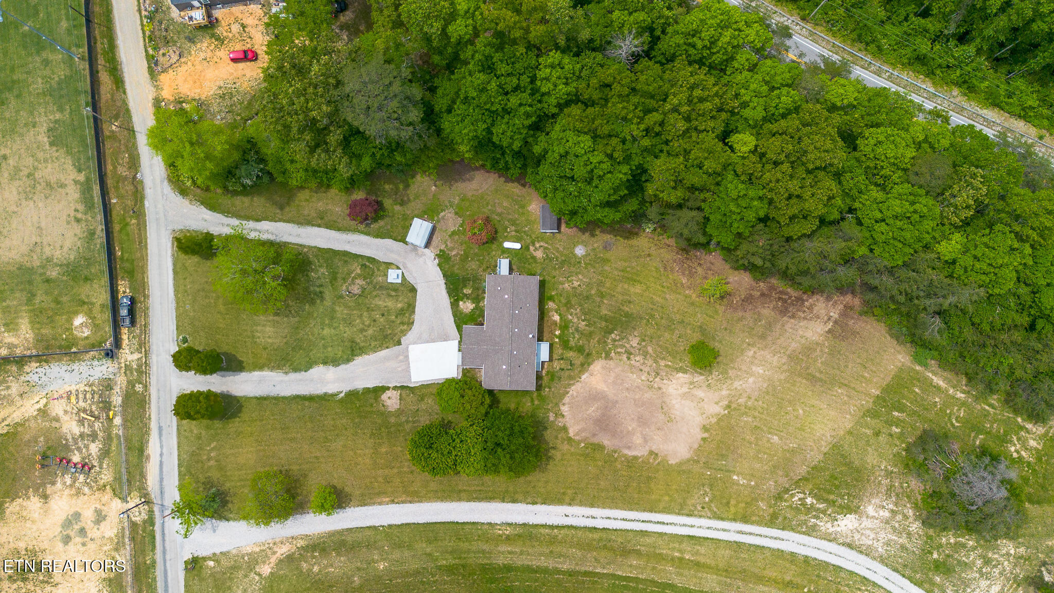 270 Brown Road Oakdale TN 37829