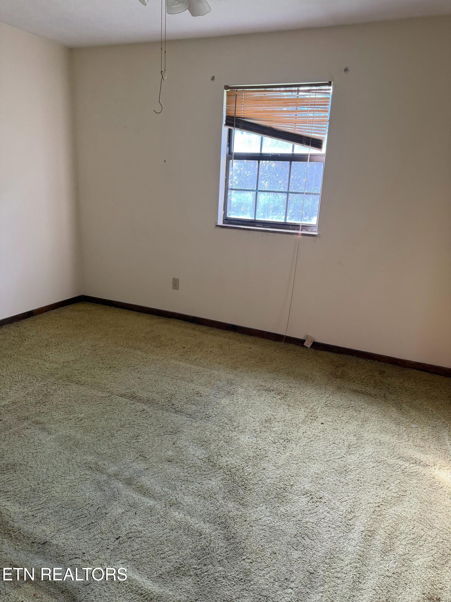 912 Raccoon Valley Road Maynardville TN 37807