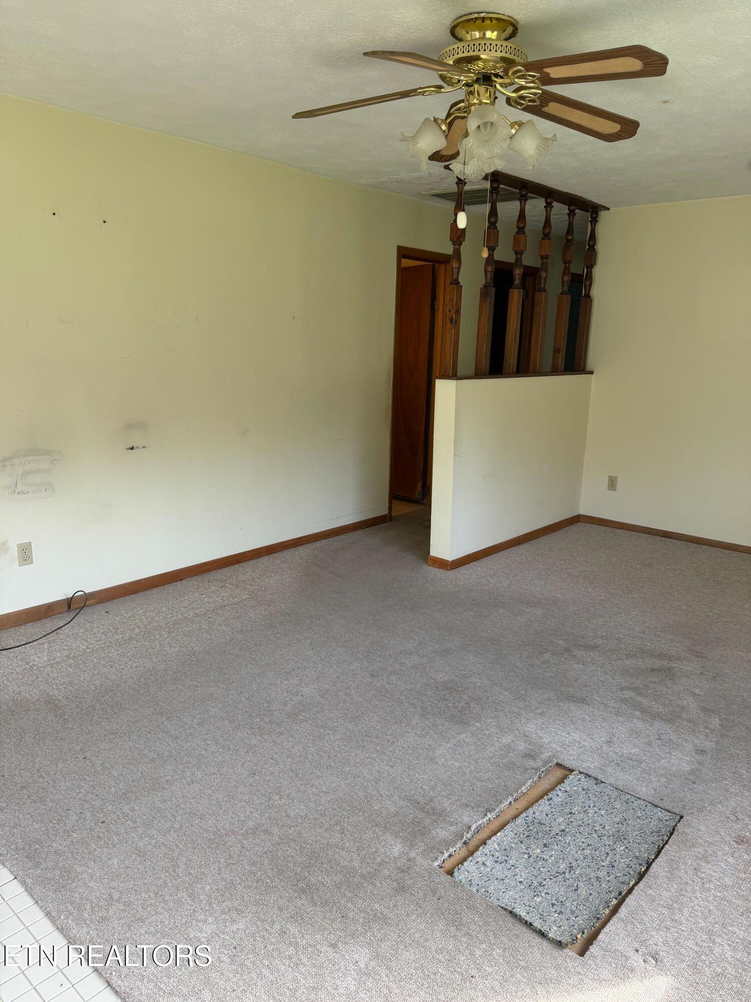 912 Raccoon Valley Road Maynardville TN 37807