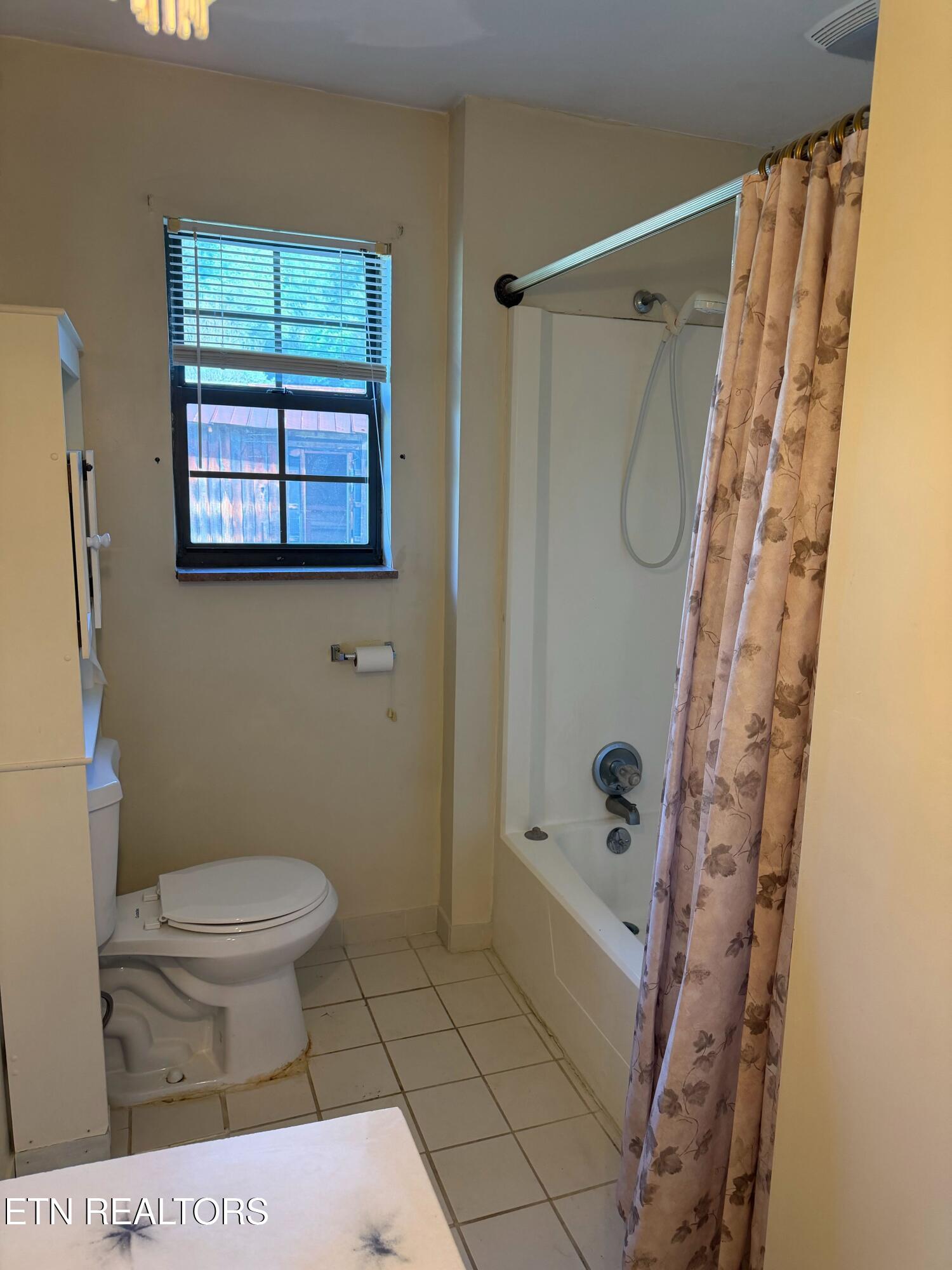 912 Raccoon Valley Road Maynardville TN 37807