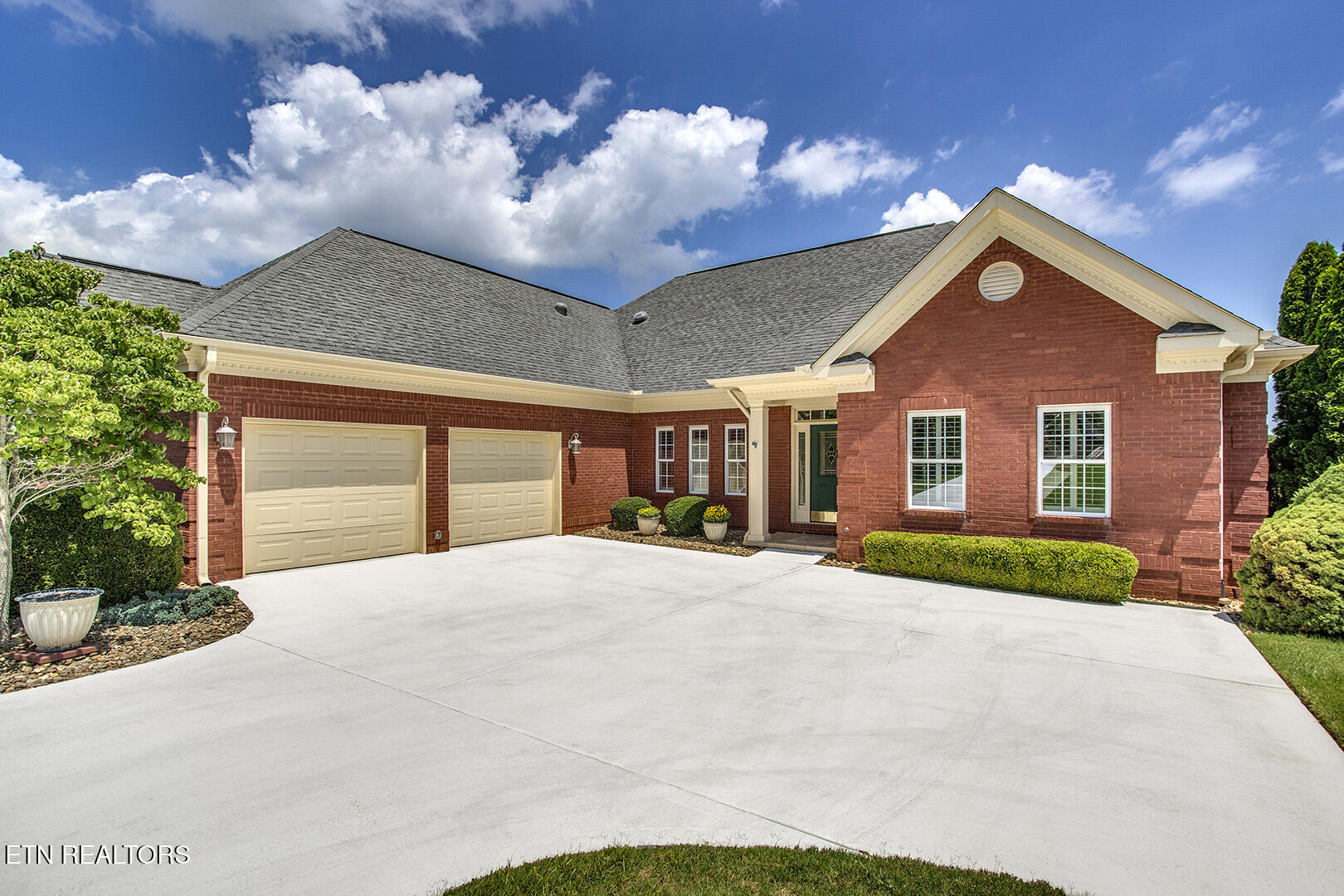 203 Todaly Circle Loudon TN 37774