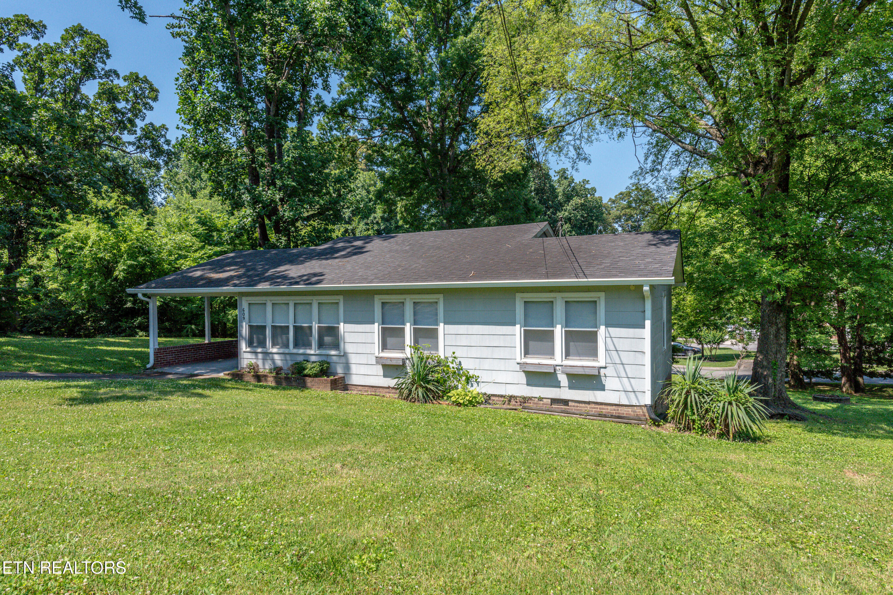 609 Watkins Road Maryville TN 37801
