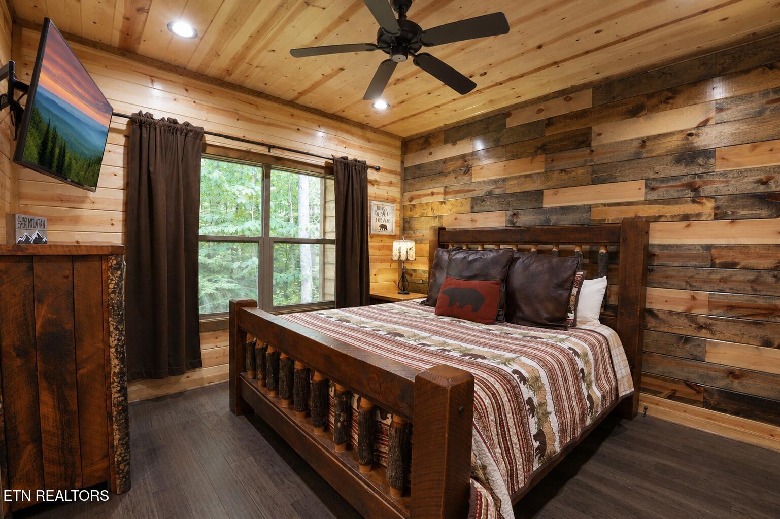 2215 Cub Circle Sevierville TN 37862