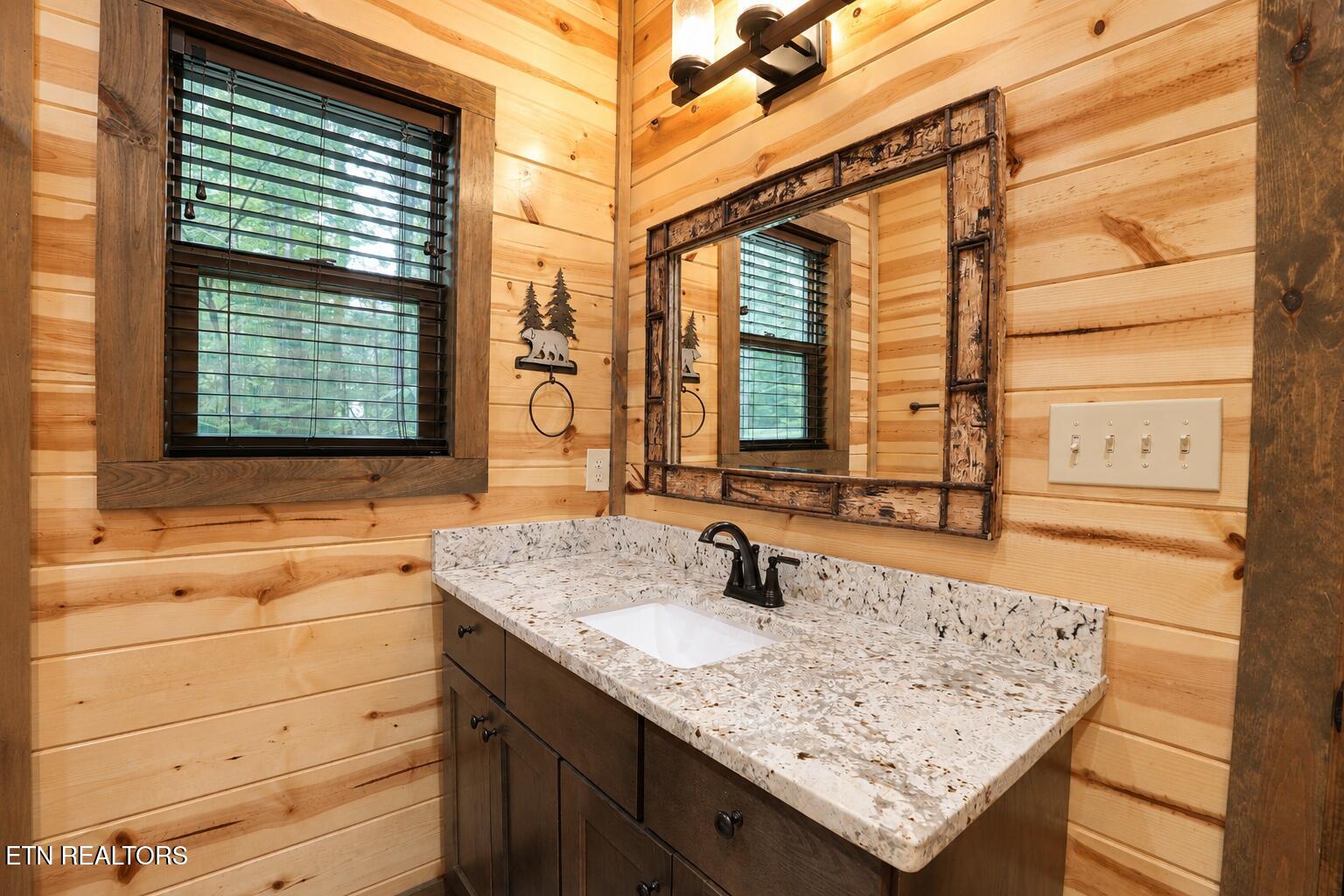 2215 Cub Circle Sevierville TN 37862