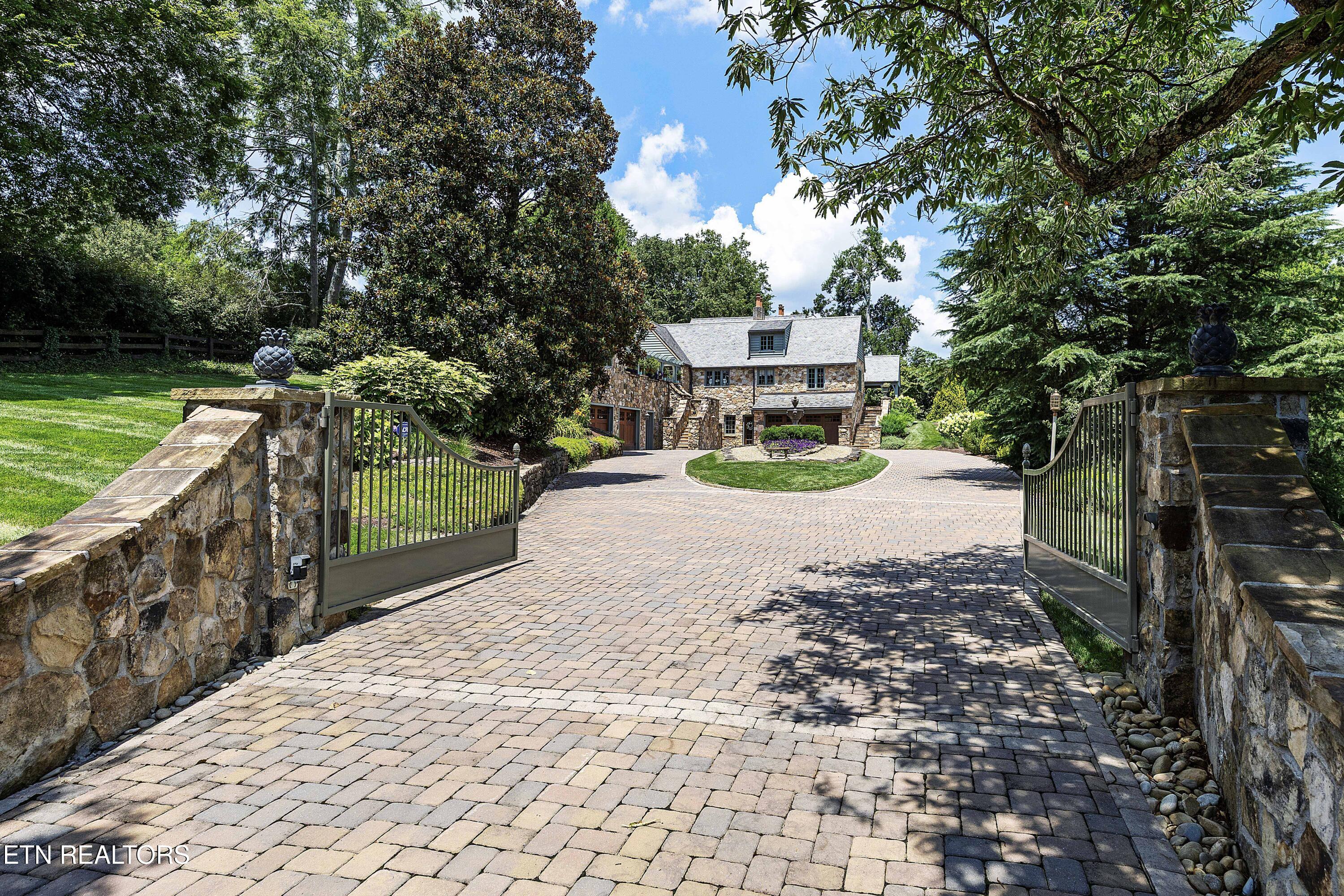 6203 Westland Drive Knoxville TN 37919