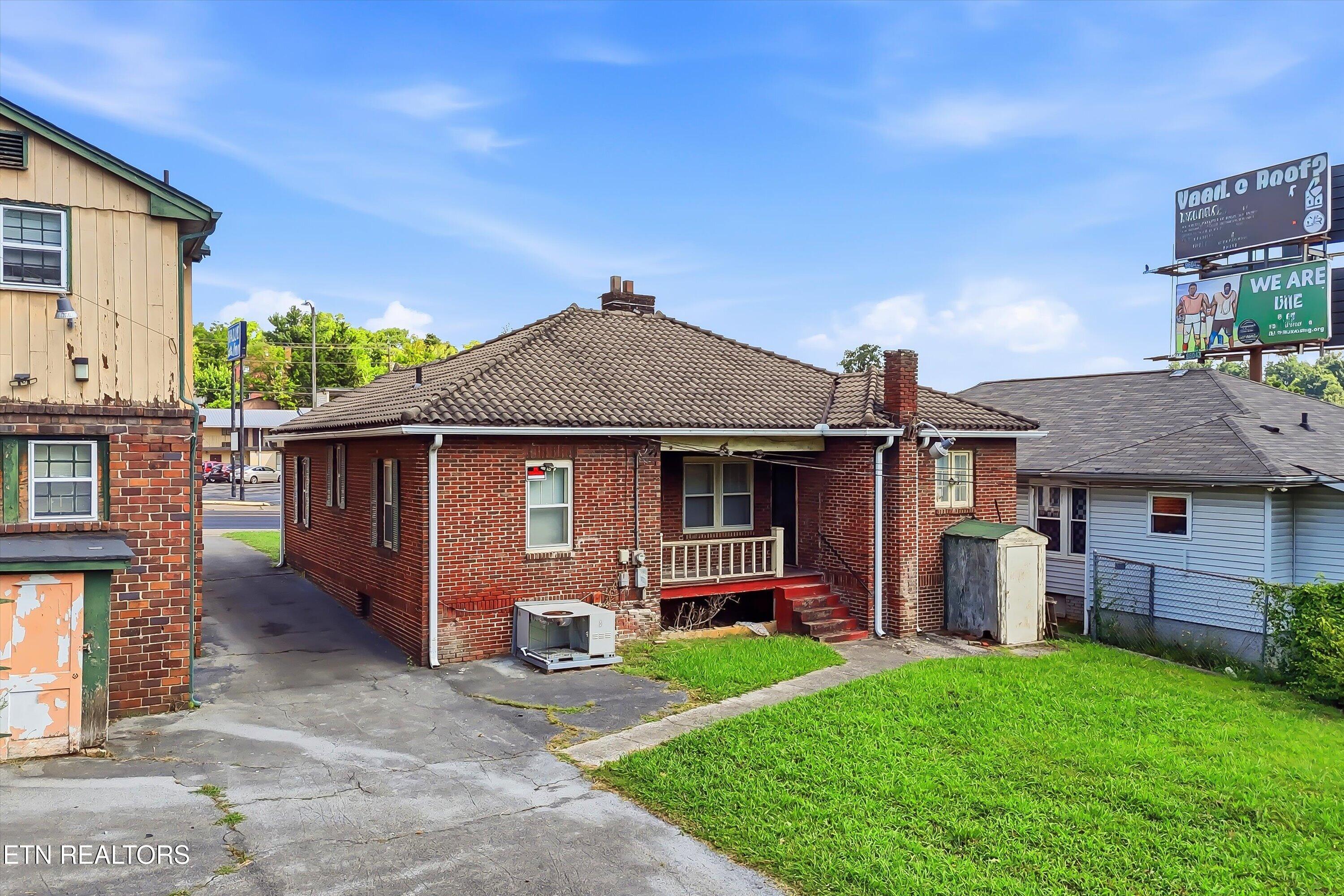 3208 E Magnolia Avenue Knoxville TN 37914