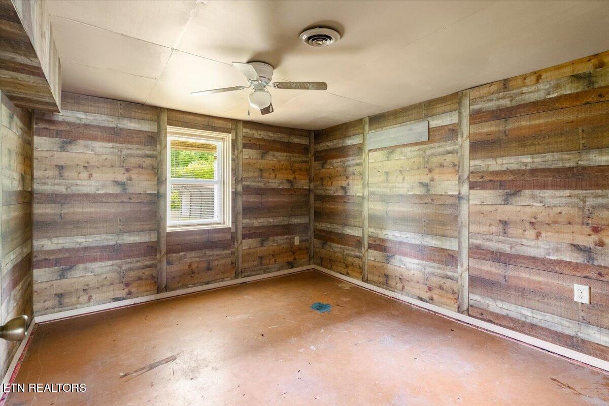 743 Lovely Bluff Road Rocky Top TN 37769