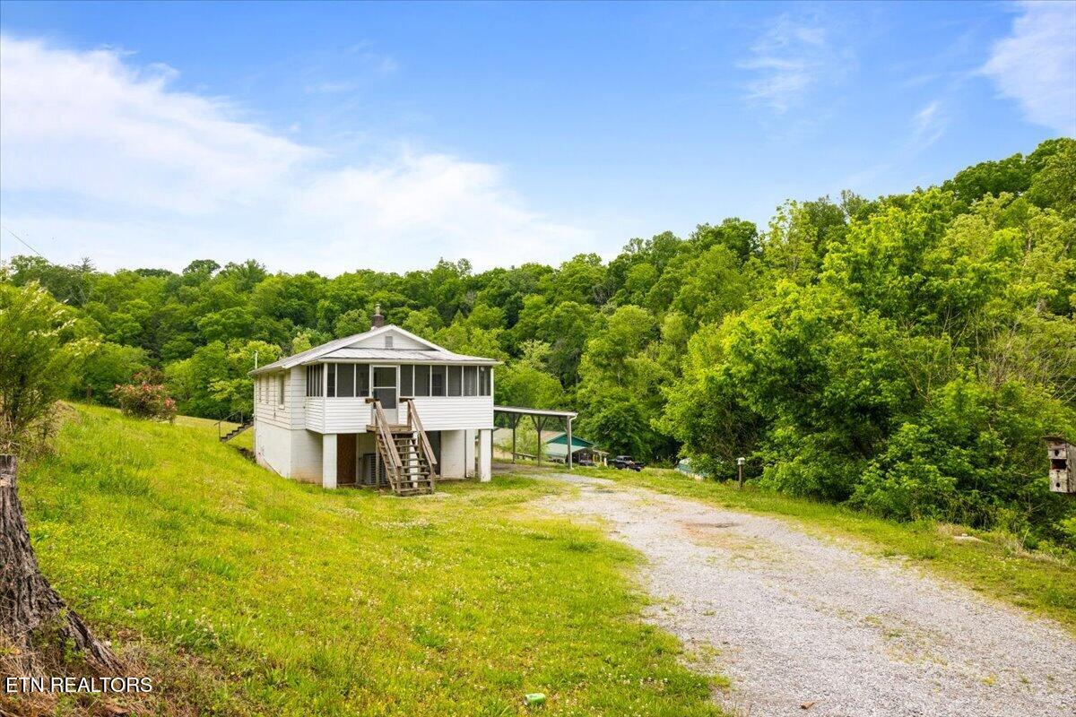 743 Lovely Bluff Road Rocky Top TN 37769