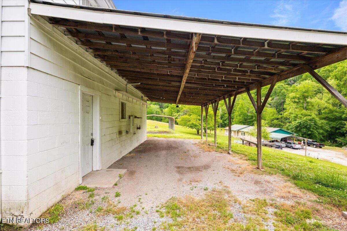 743 Lovely Bluff Road Rocky Top TN 37769