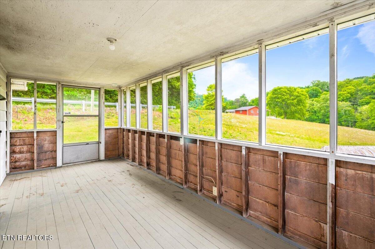 743 Lovely Bluff Road Rocky Top TN 37769