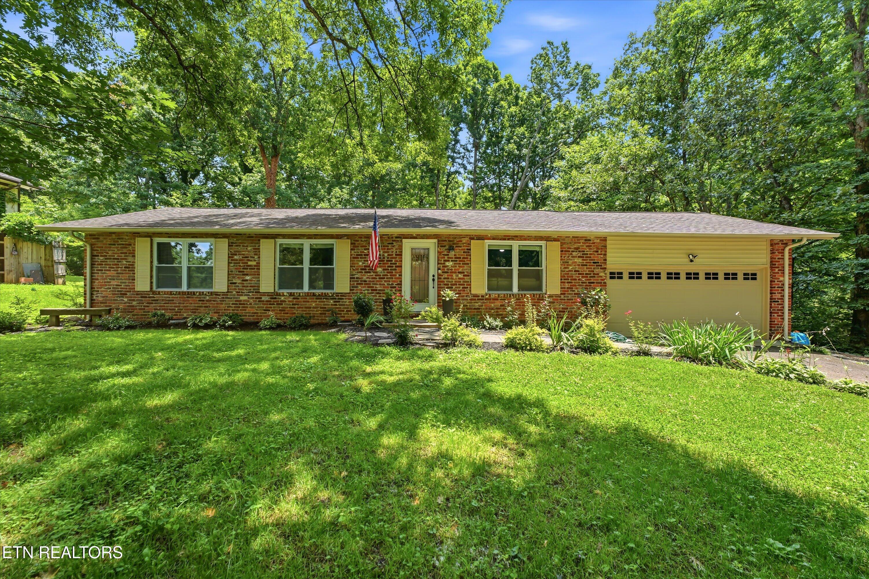 1516 Scottsdale Drive Knoxville TN 37922