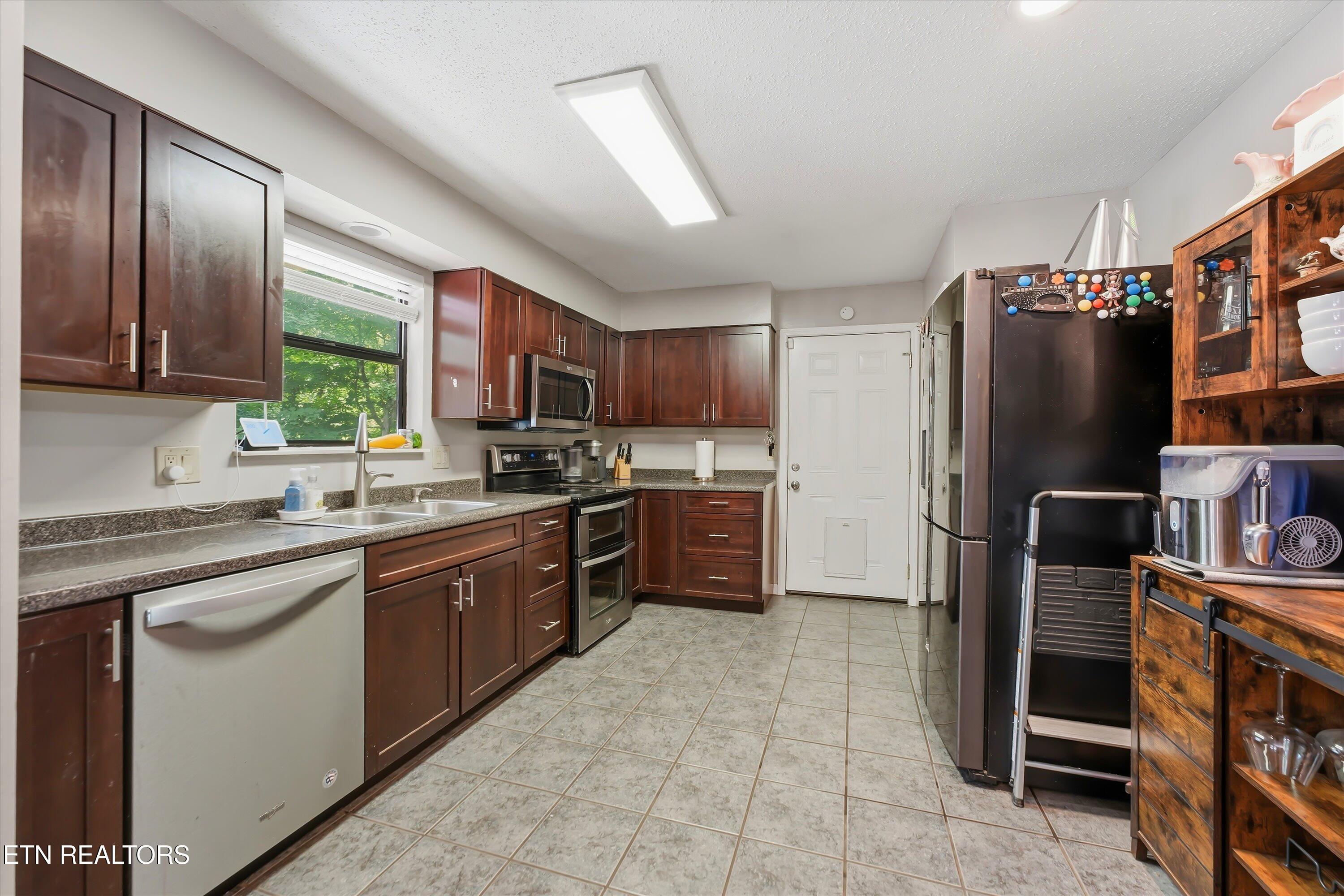 1516 Scottsdale Drive Knoxville TN 37922