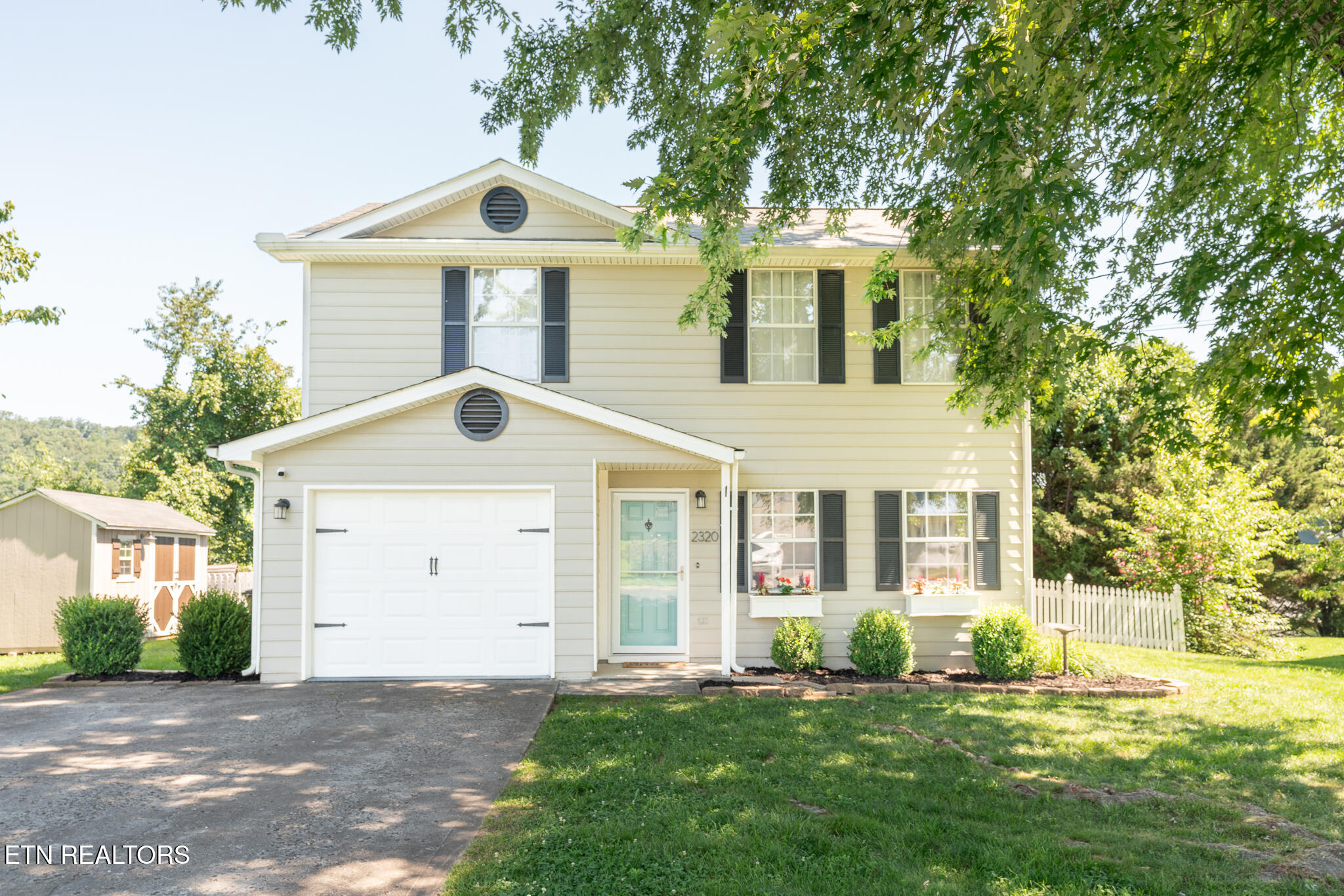 2320 Crestpark Road Knoxville TN 37912