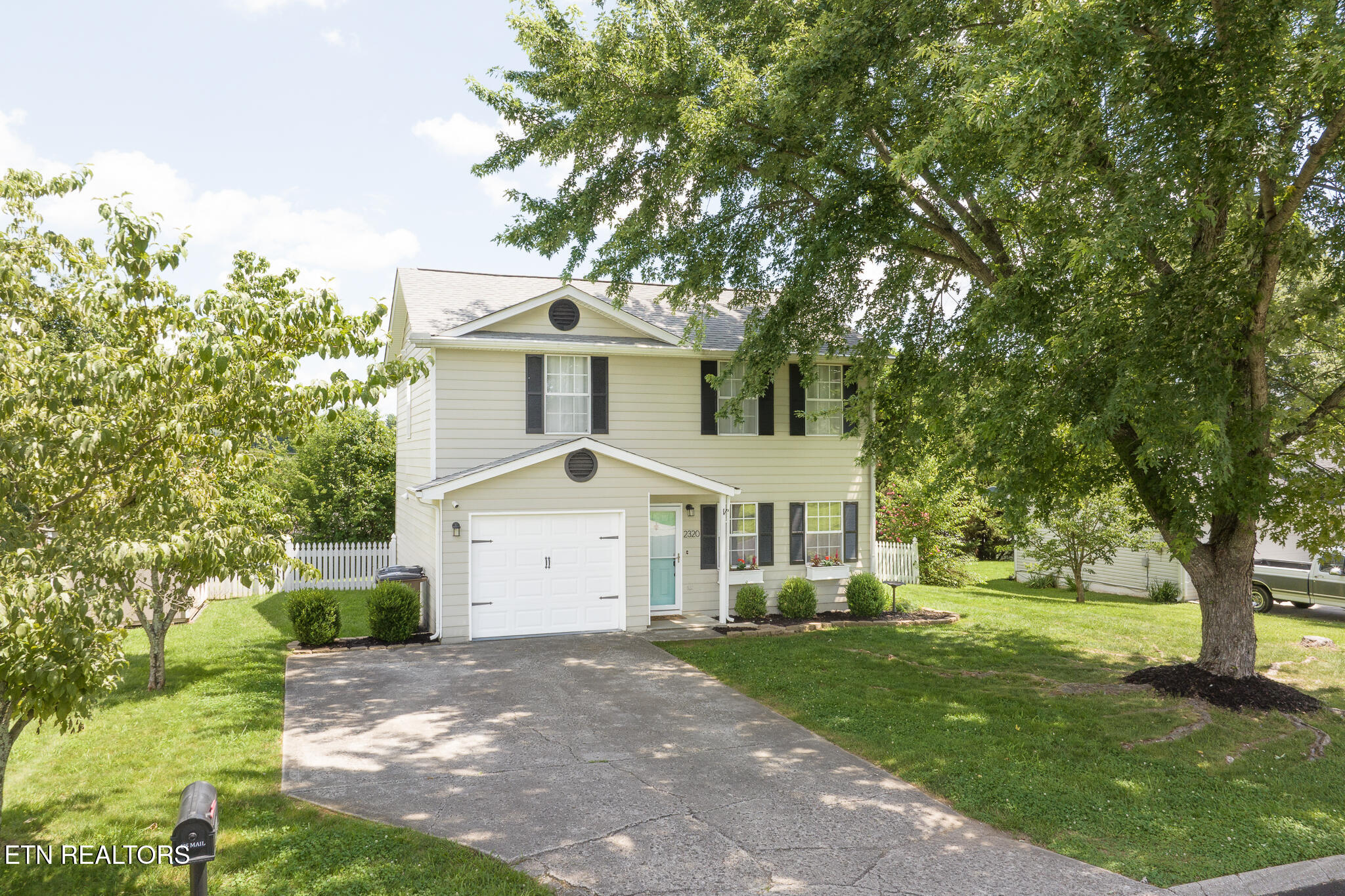 2320 Crestpark Road Knoxville TN 37912