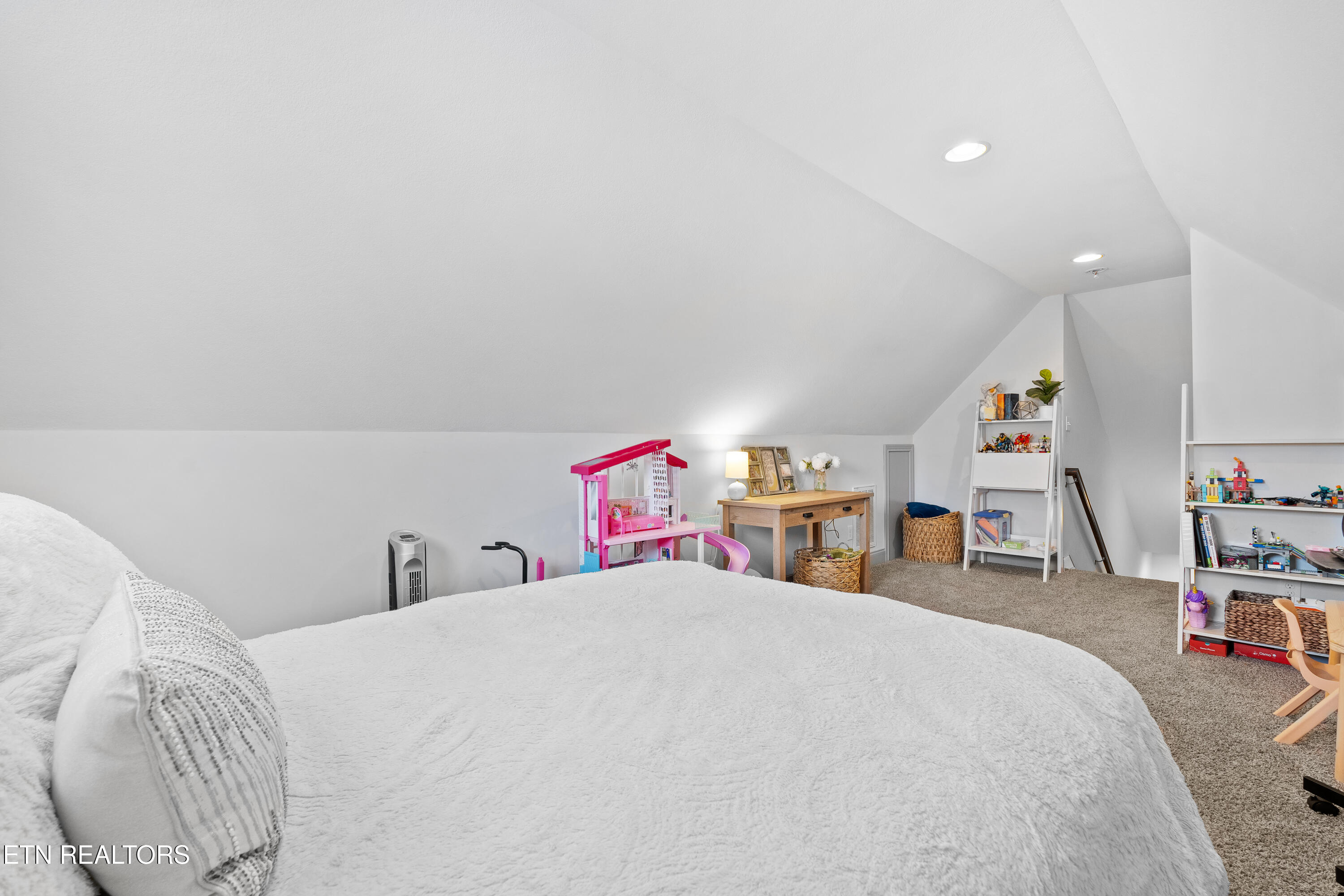 524 Greystoke Lane Knoxville TN 37912
