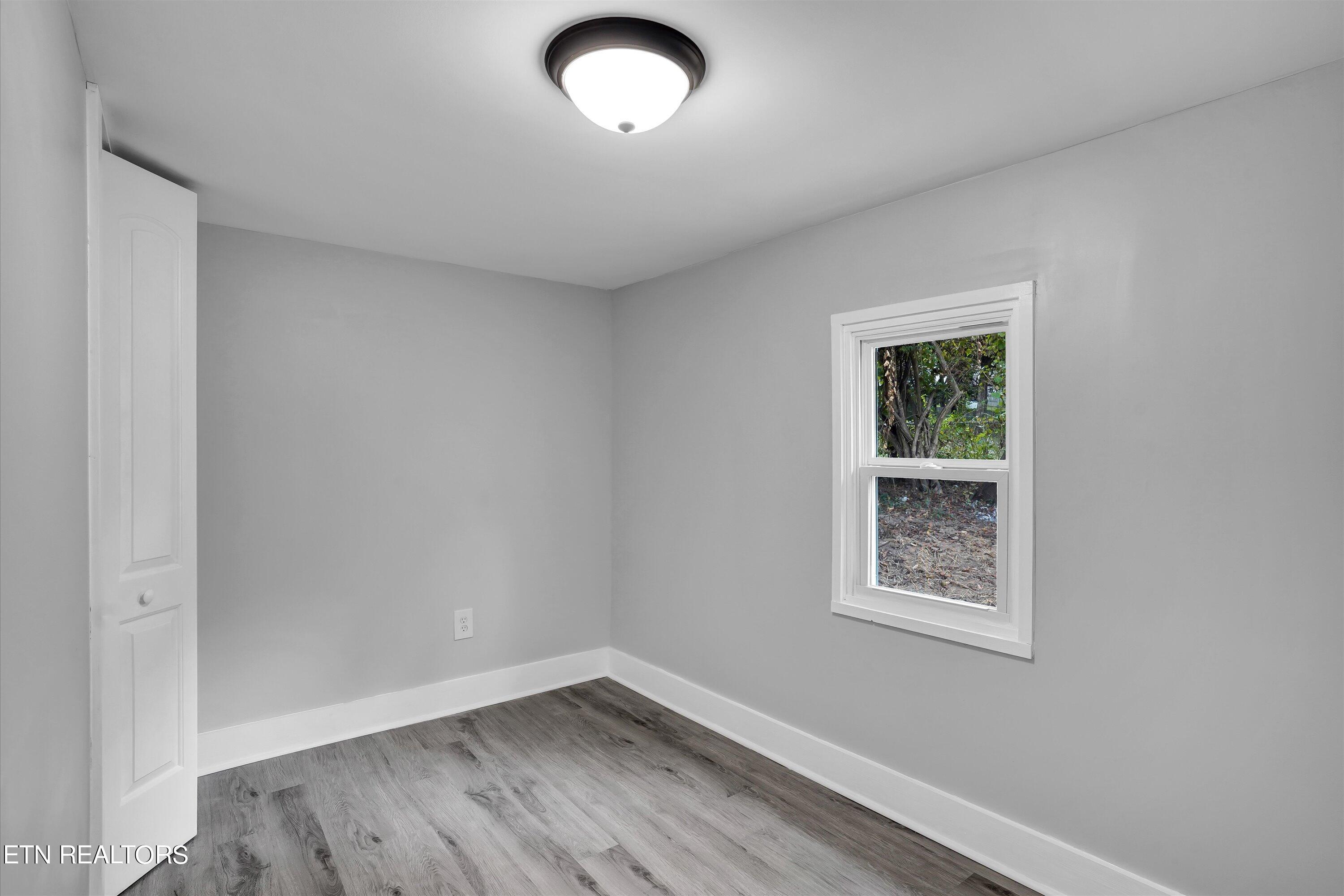 3042 Forestdale Avenue Knoxville TN 37917