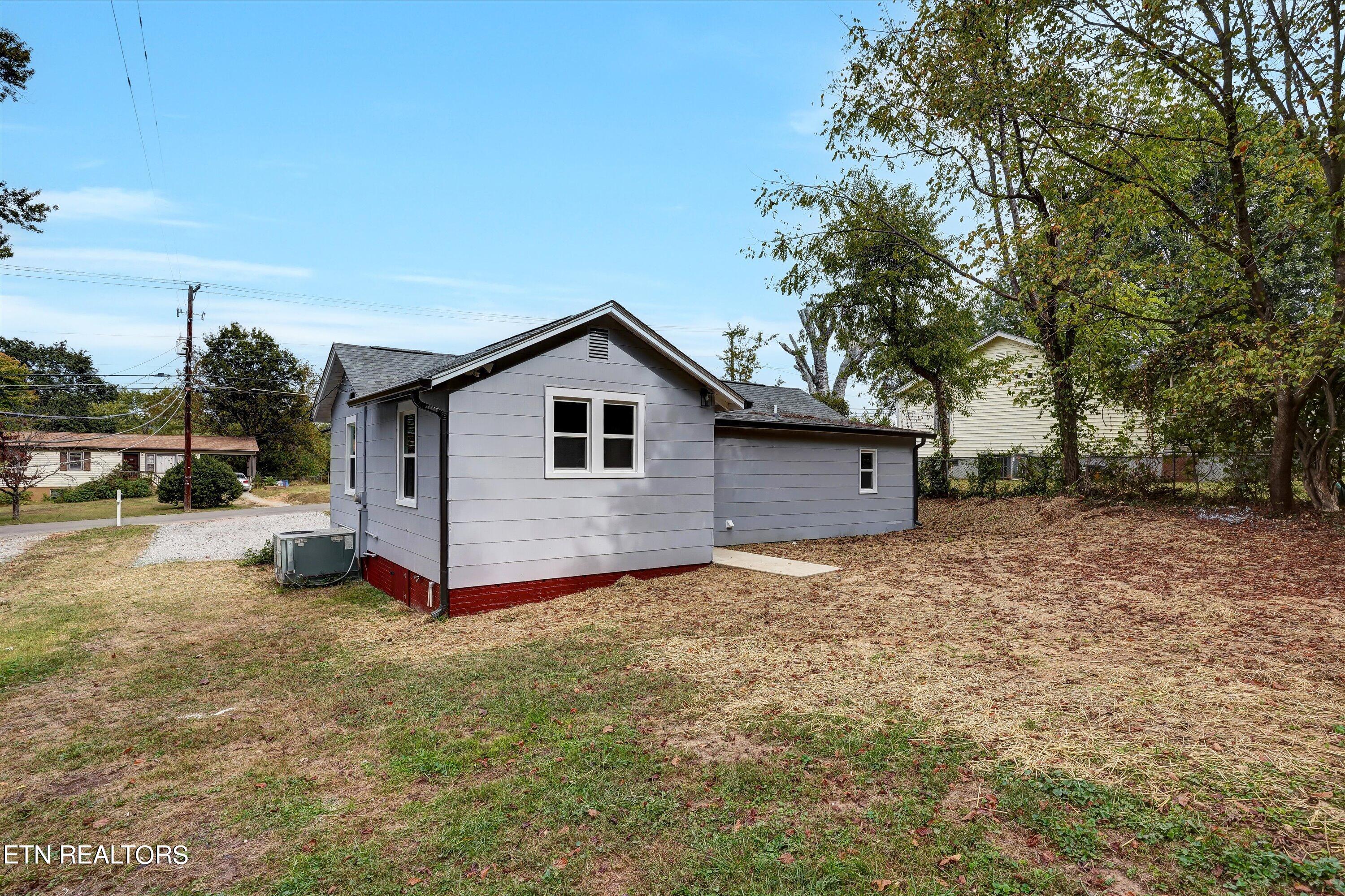 3042 Forestdale Avenue Knoxville TN 37917
