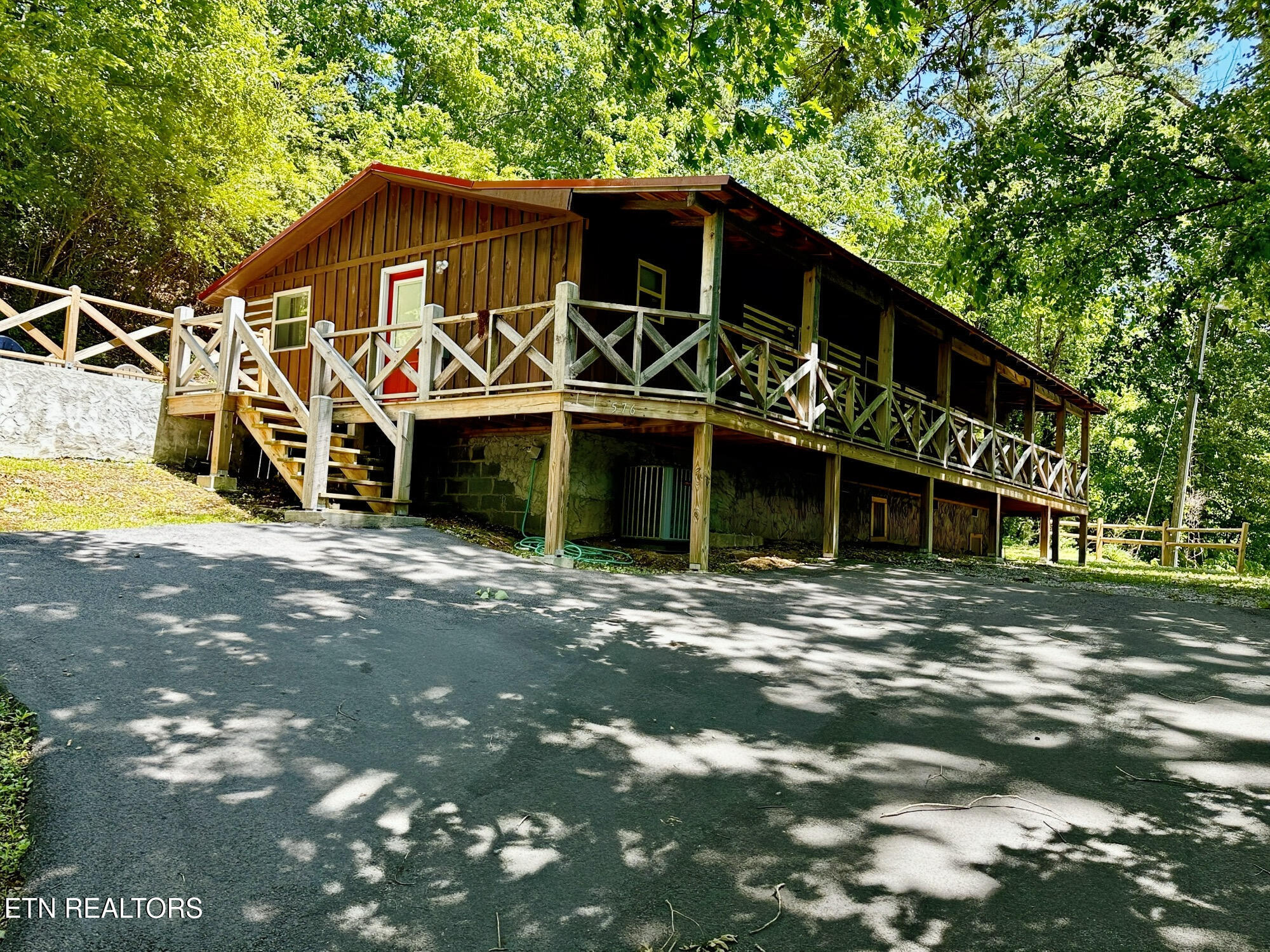 576 Mill Creek Road Pigeon Forge TN 37863