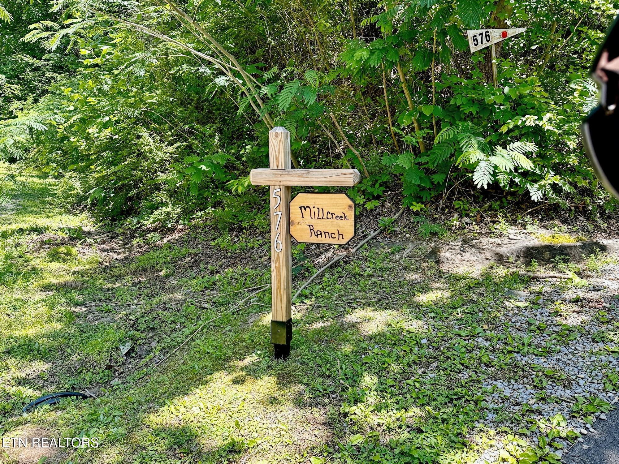 576 Mill Creek Road Pigeon Forge TN 37863