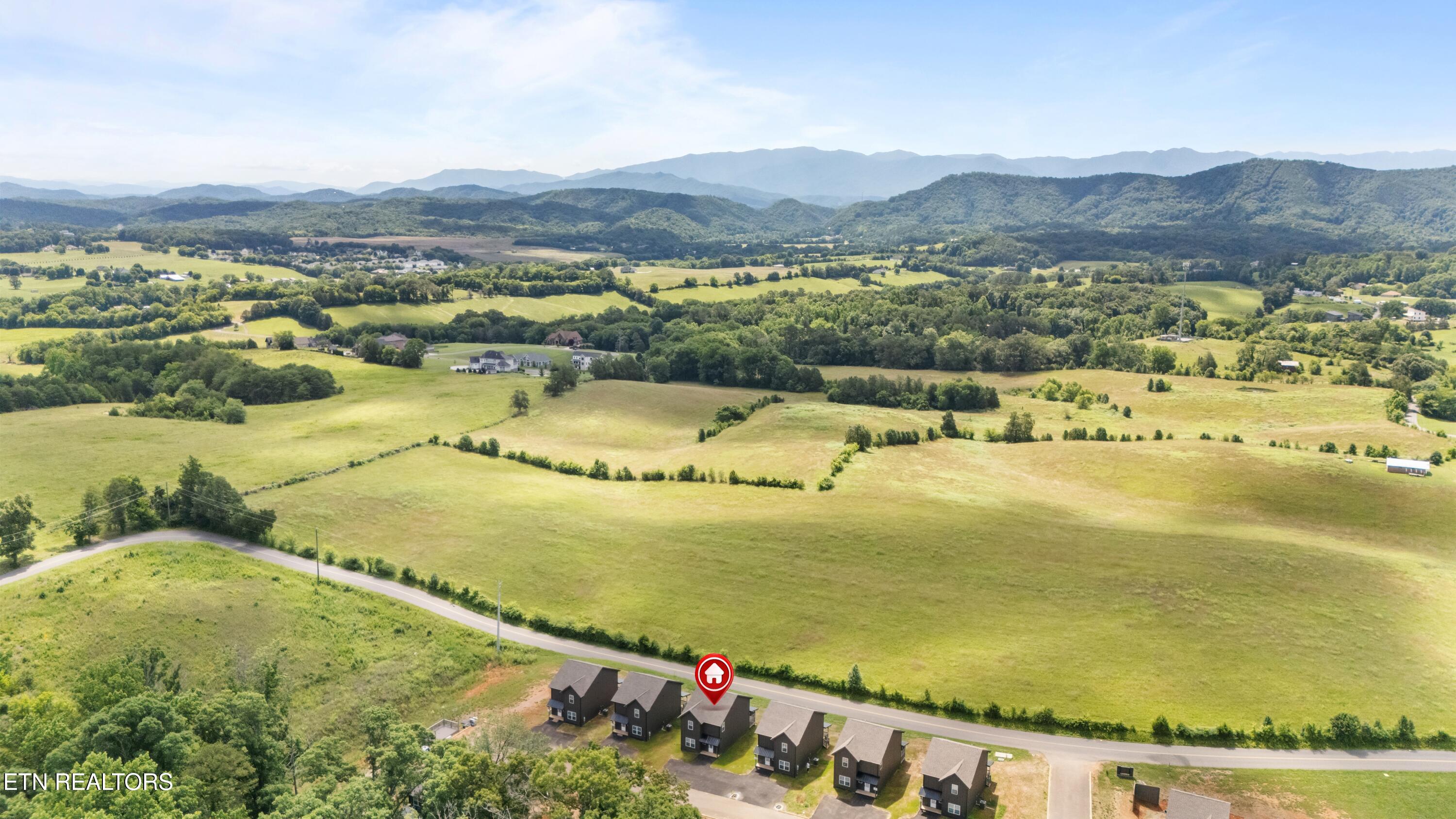 958 Lacy Court Sevierville TN 37862