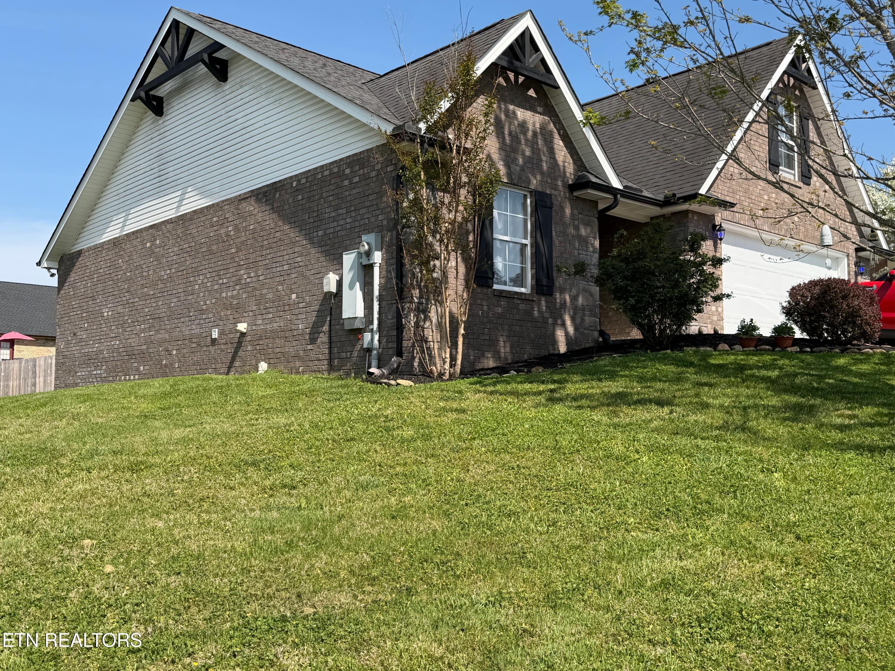 7715 Applecross Road Corryton TN 37721