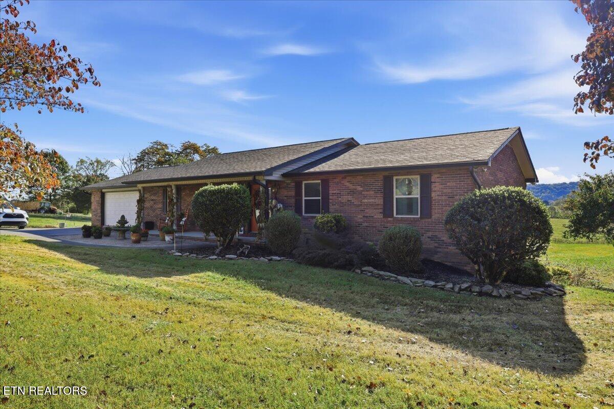 4924 W Emory Road Powell TN 37849