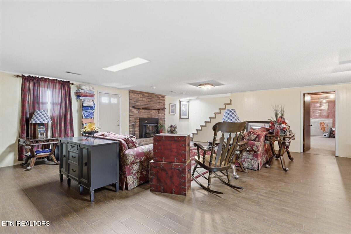 4924 W Emory Road Powell TN 37849