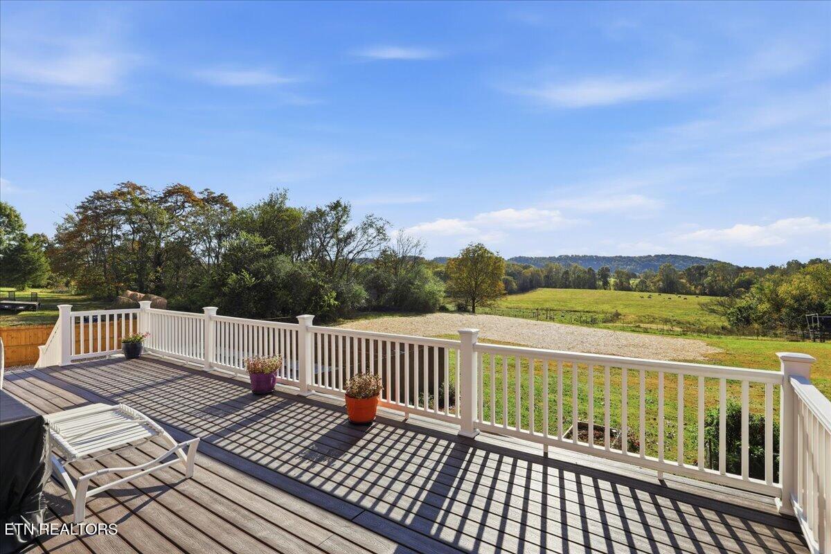 4924 W Emory Road Powell TN 37849