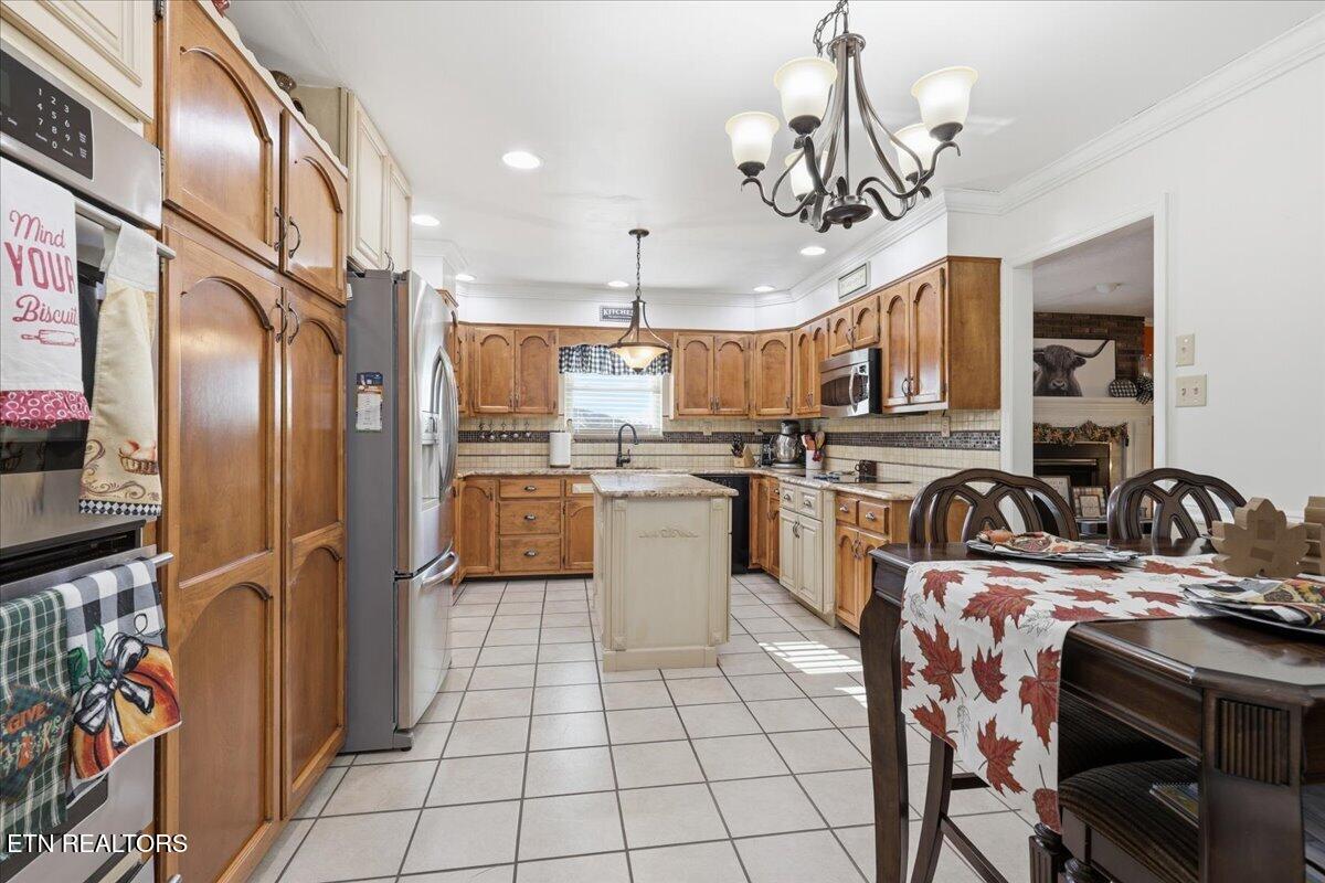 4924 W Emory Road Powell TN 37849