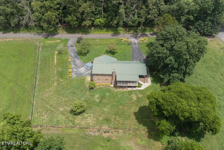 2451 Black Oak Road Jefferson City TN 37760
