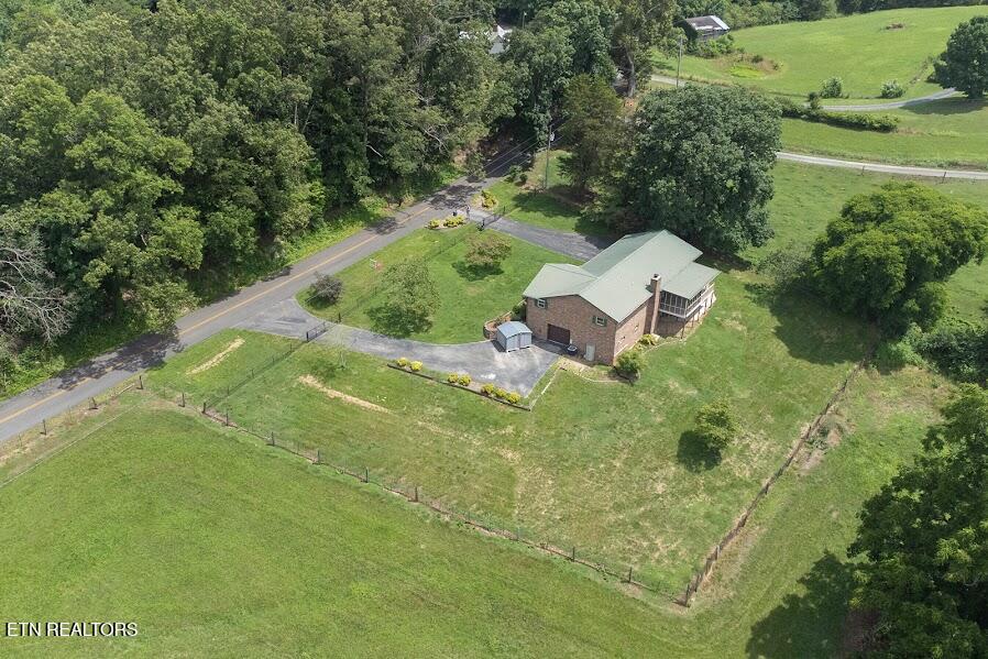 2451 Black Oak Road Jefferson City TN 37760