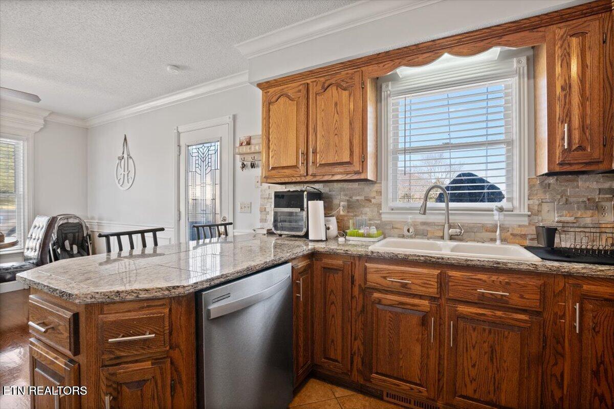 330 Brown Drive Lafollette TN 37766