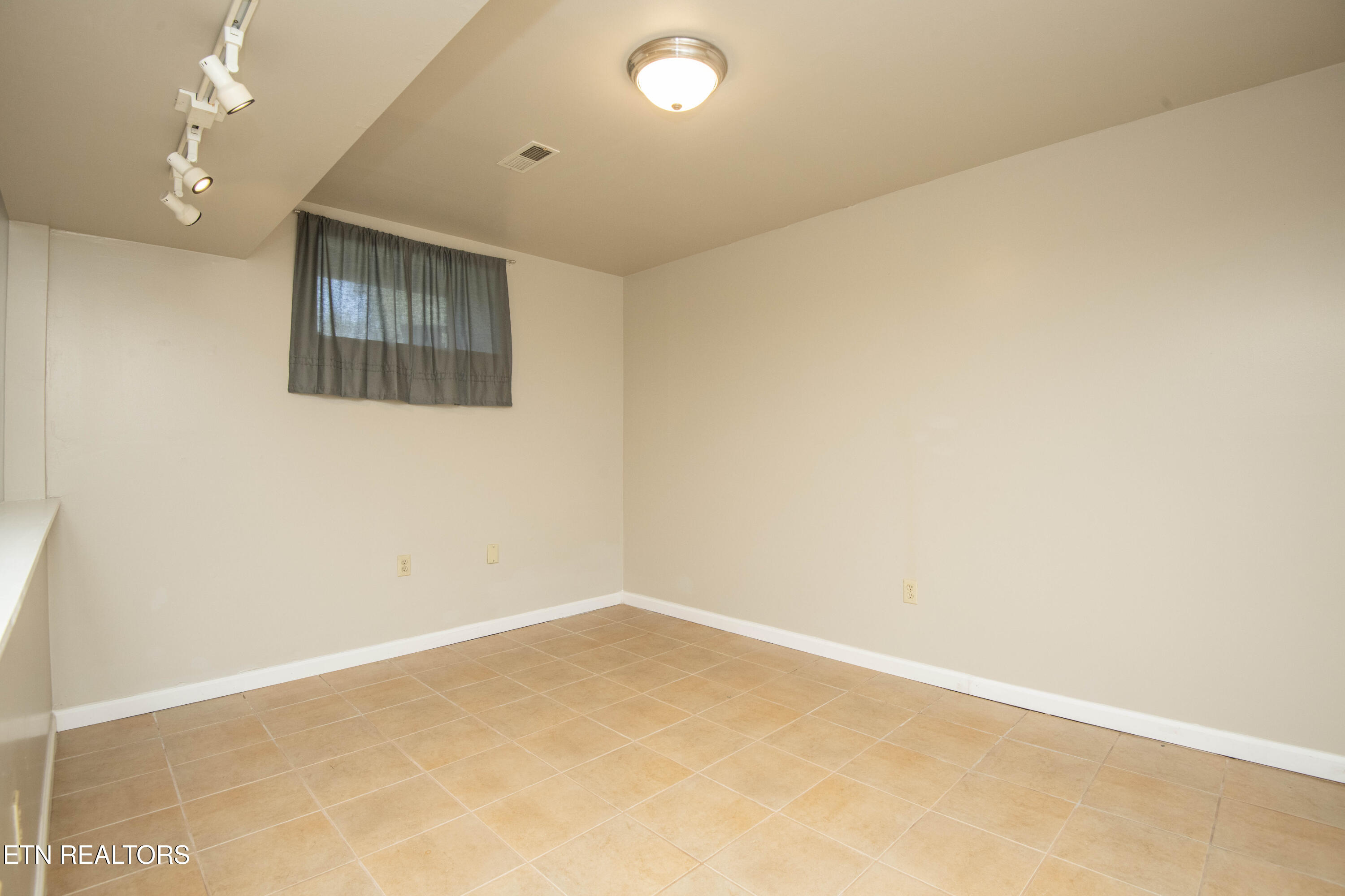219 Lone Ridge Lane Clinton TN 37716