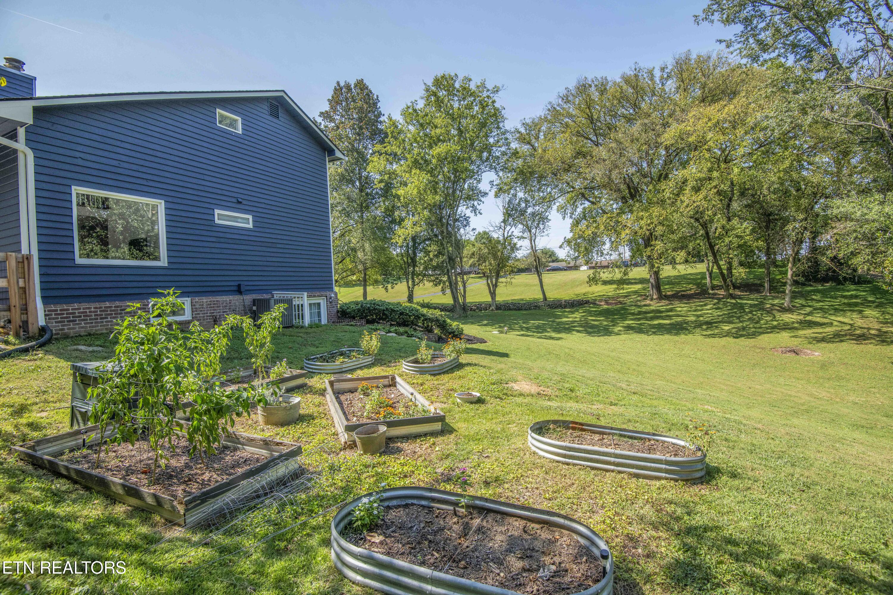 219 Lone Ridge Lane Clinton TN 37716