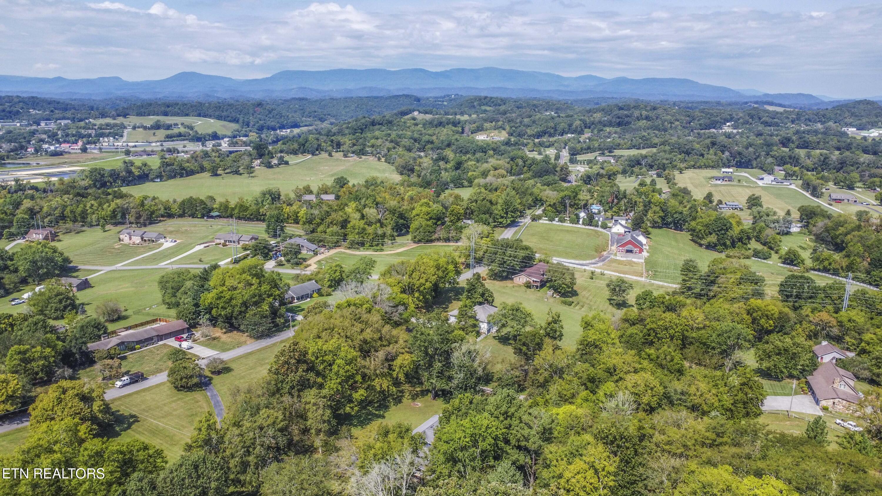 219 Lone Ridge Lane Clinton TN 37716