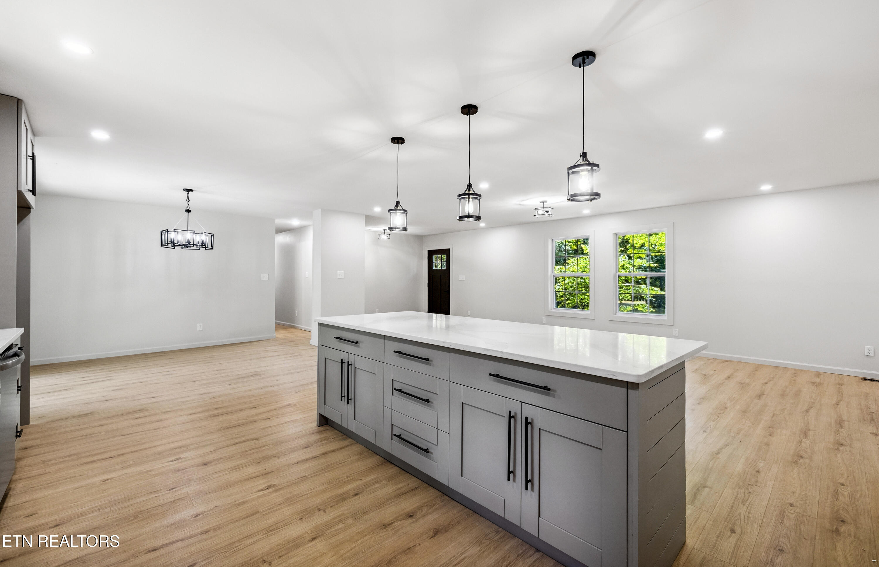 2433 Alberta Drive Knoxville TN 37920