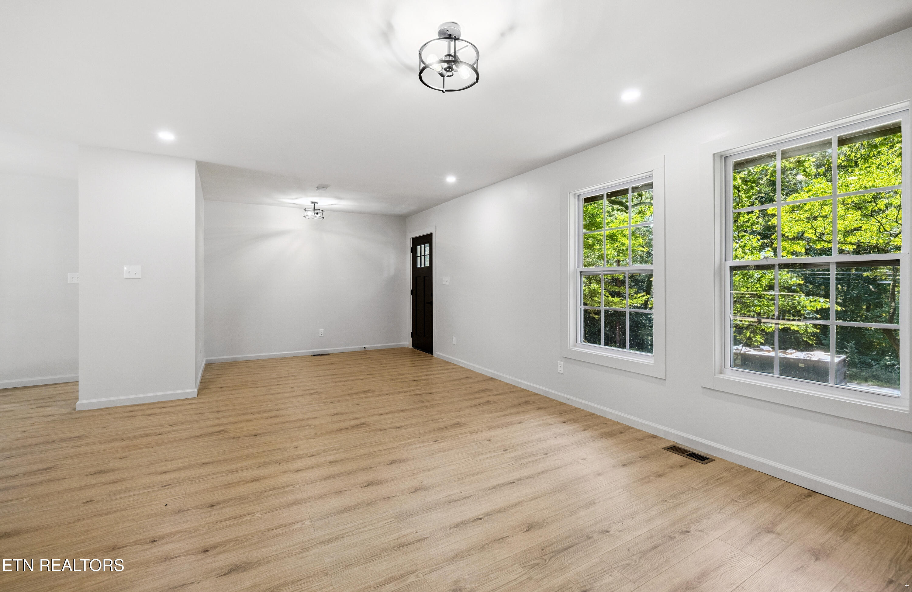 2433 Alberta Drive Knoxville TN 37920