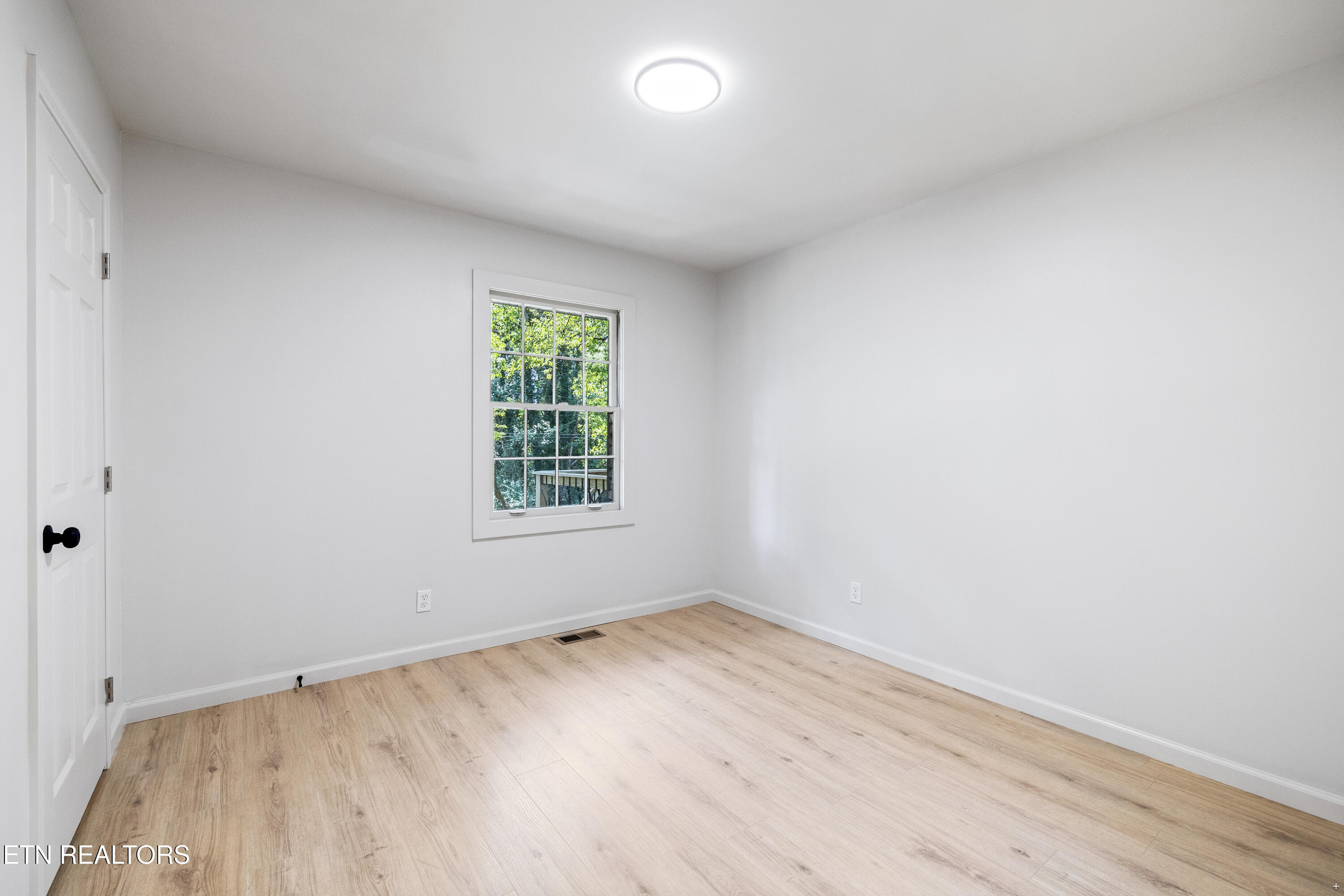 2433 Alberta Drive Knoxville TN 37920