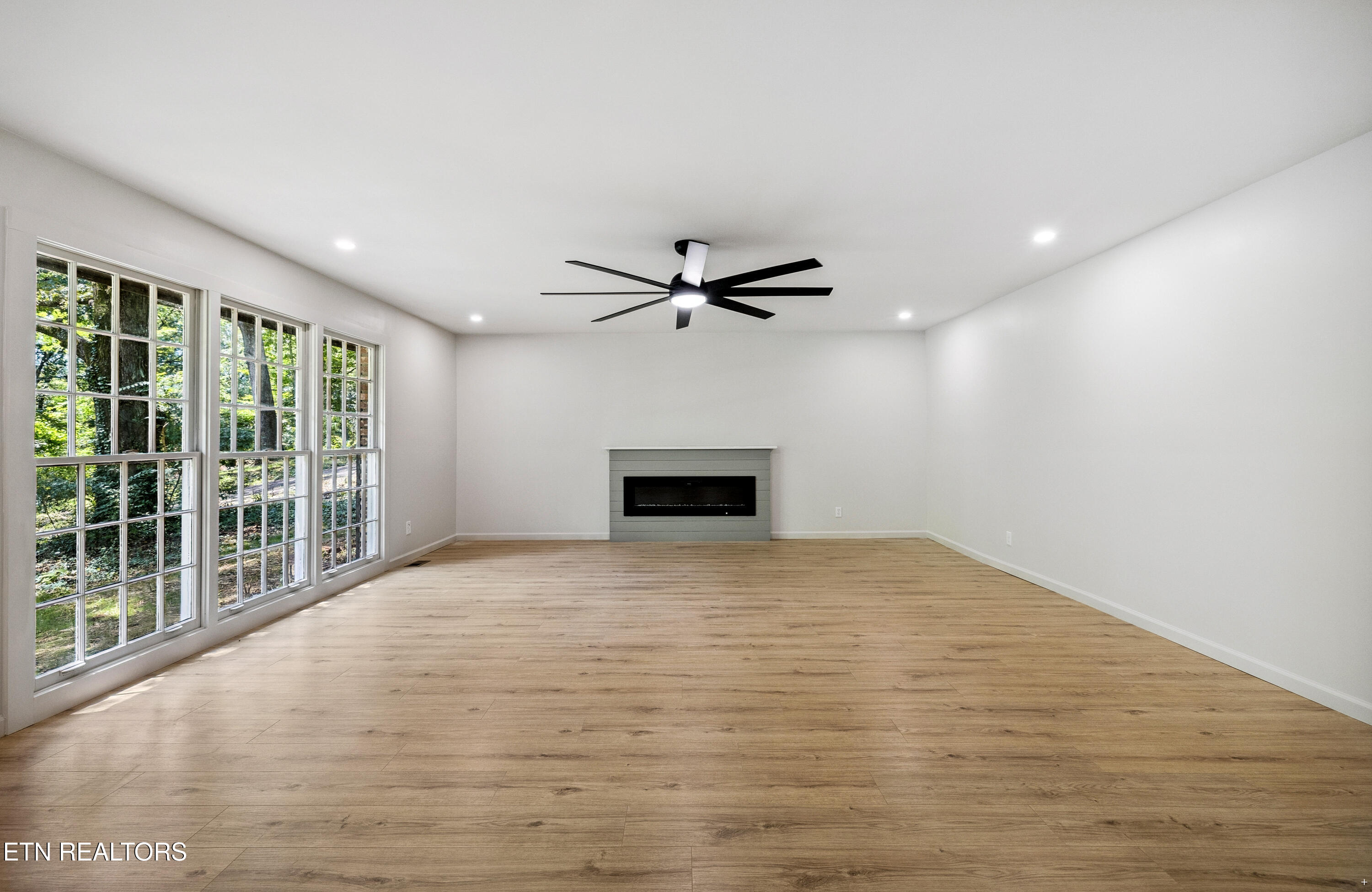 2433 Alberta Drive Knoxville TN 37920