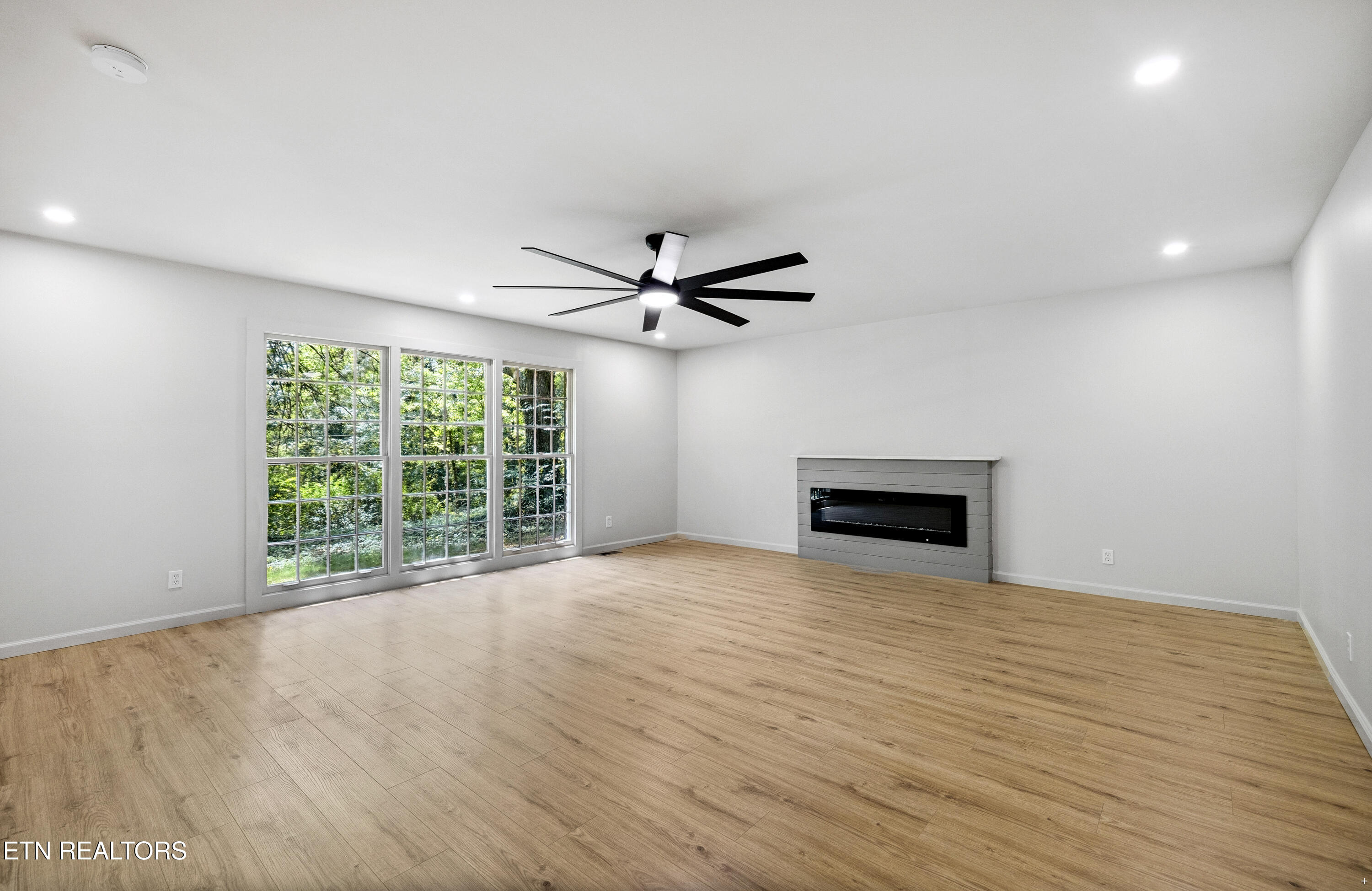 2433 Alberta Drive Knoxville TN 37920