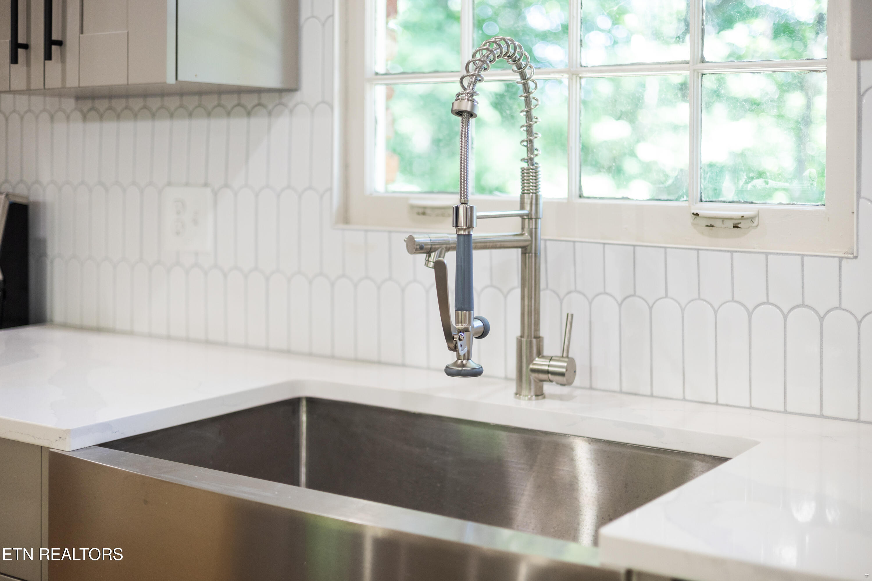 2433 Alberta Drive Knoxville TN 37920