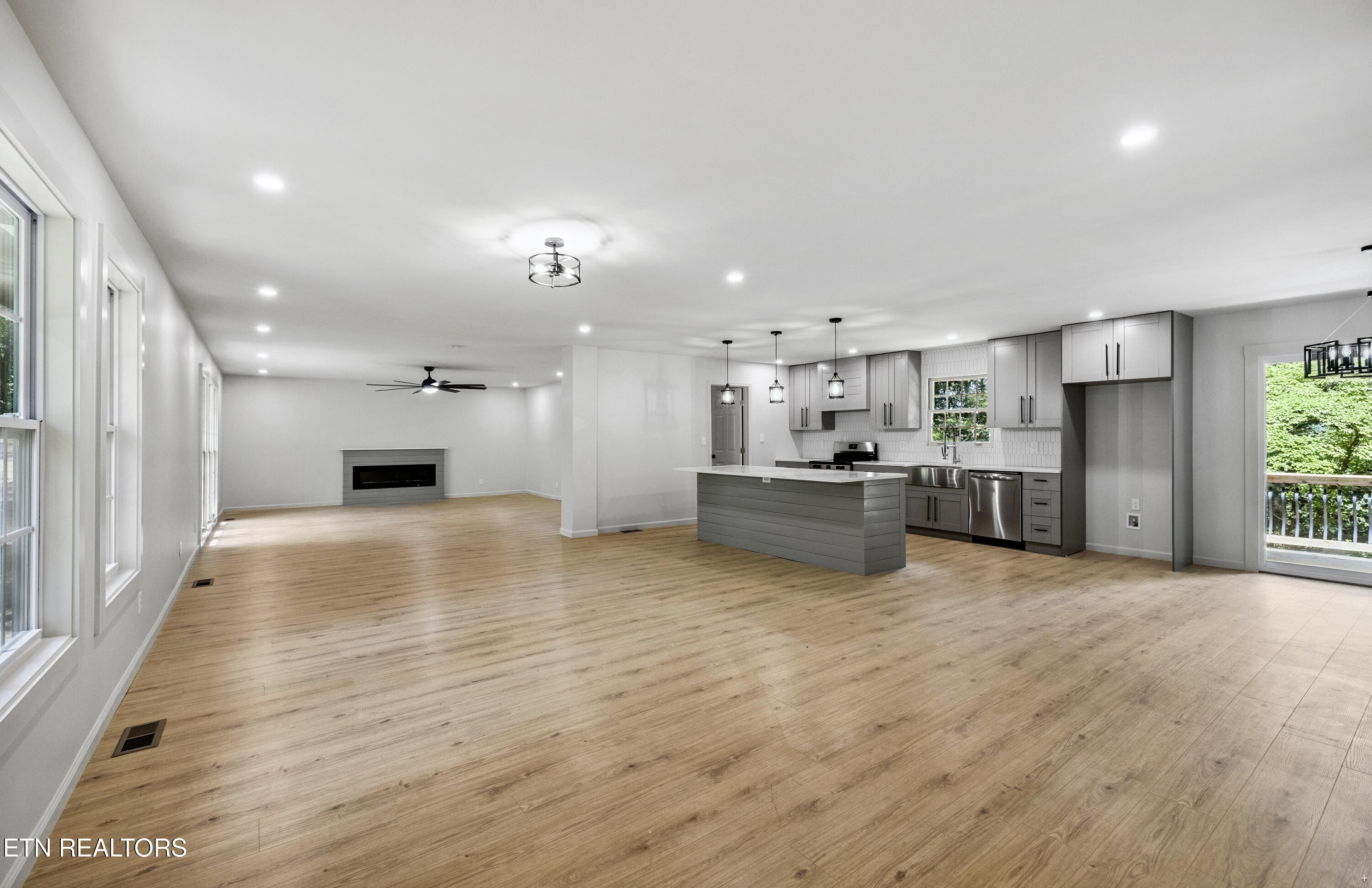 2433 Alberta Drive Knoxville TN 37920