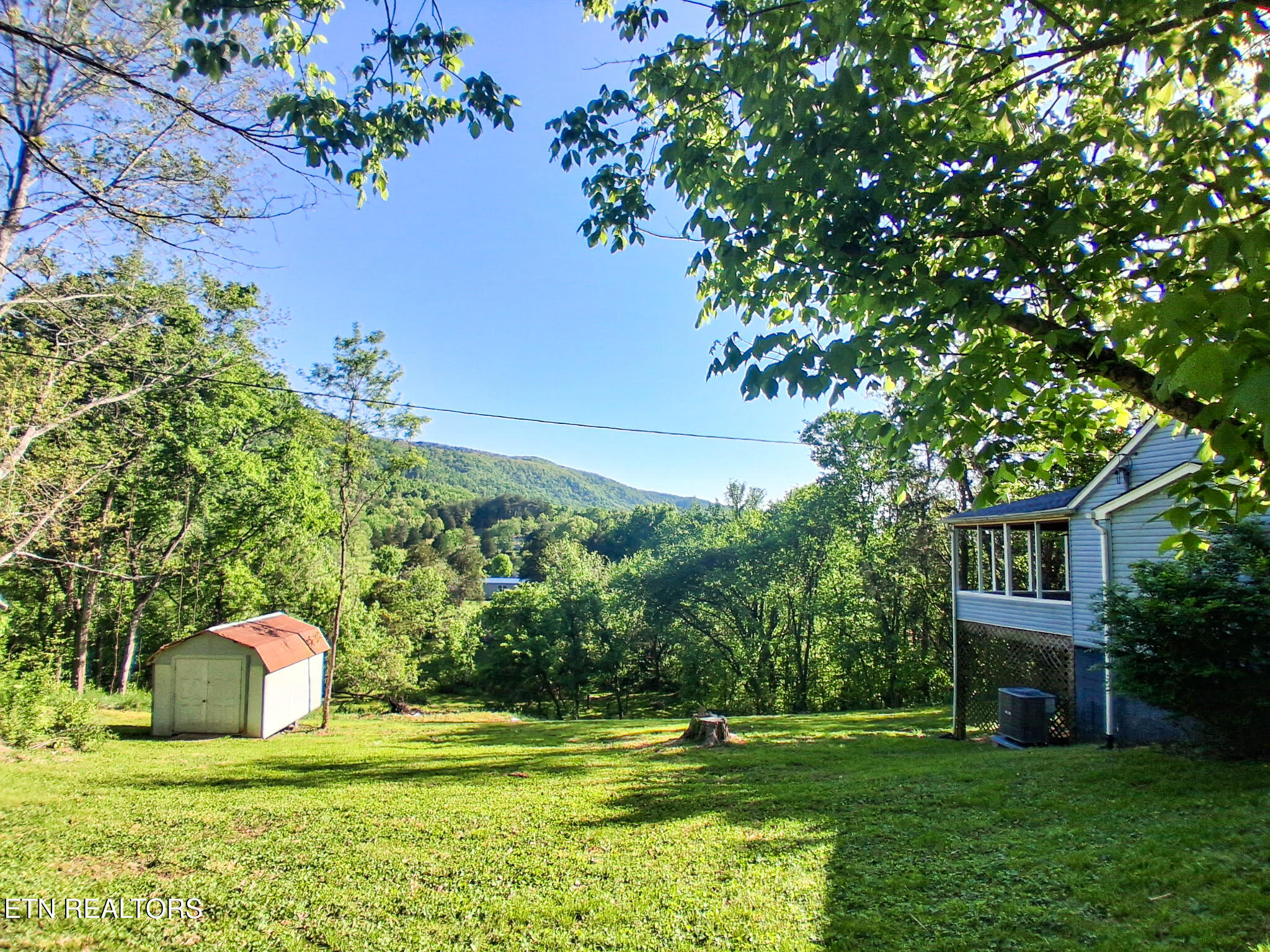 208 Mountain Road Luttrell TN 37779