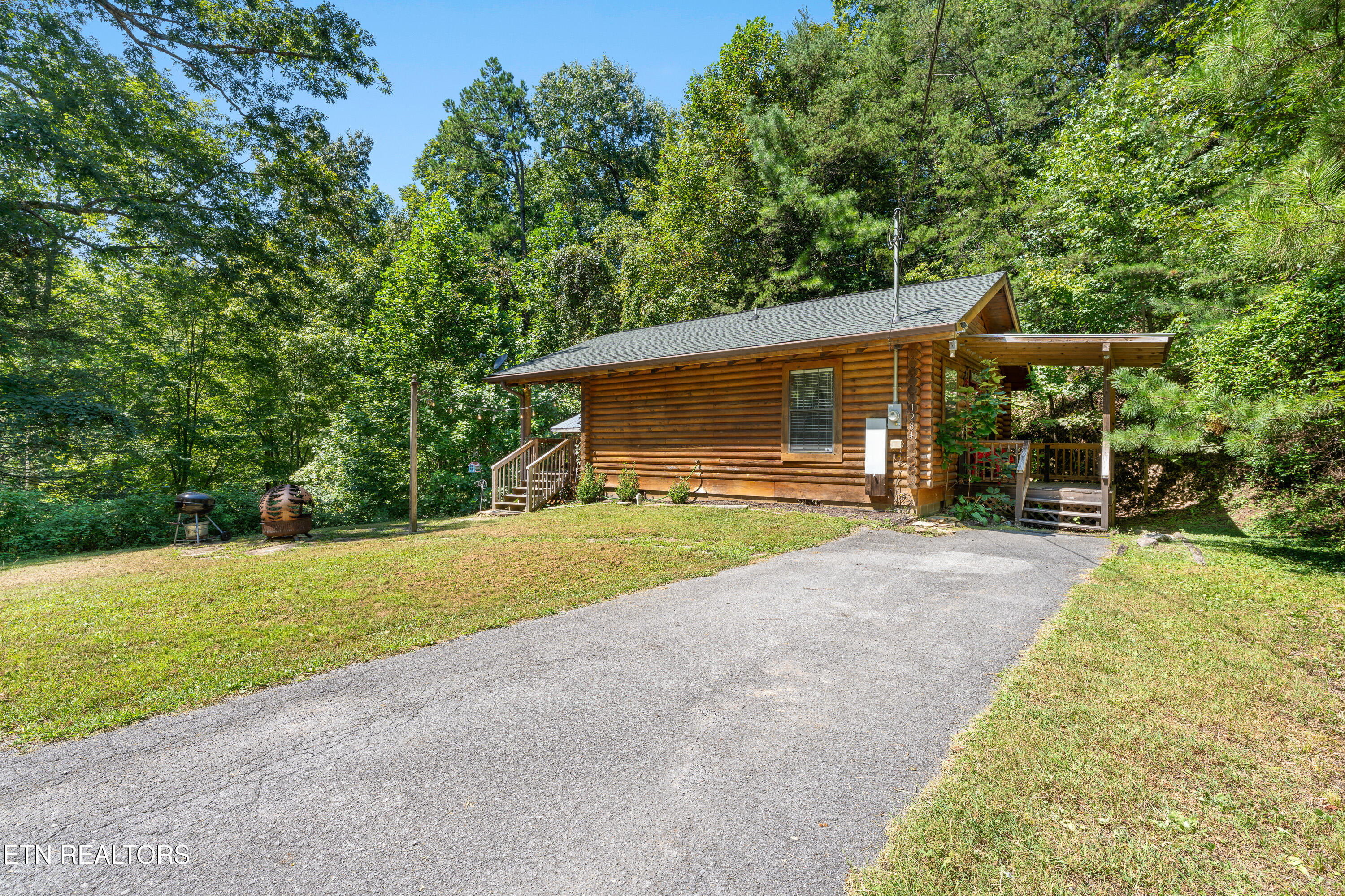 1284 Laurel Lick Road Sevierville TN 37862