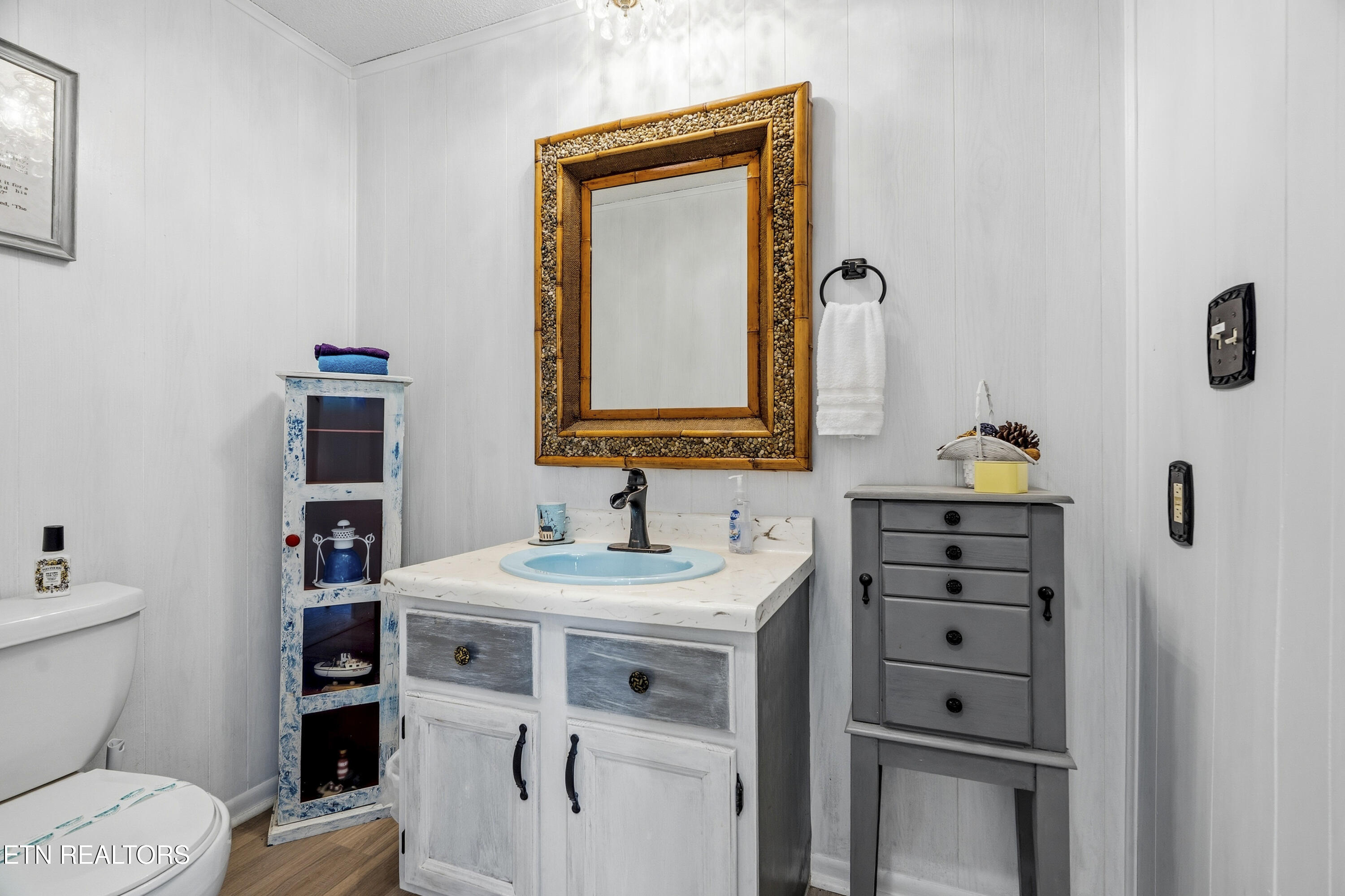 1387 Tennessee 139 Dandridge TN 37725