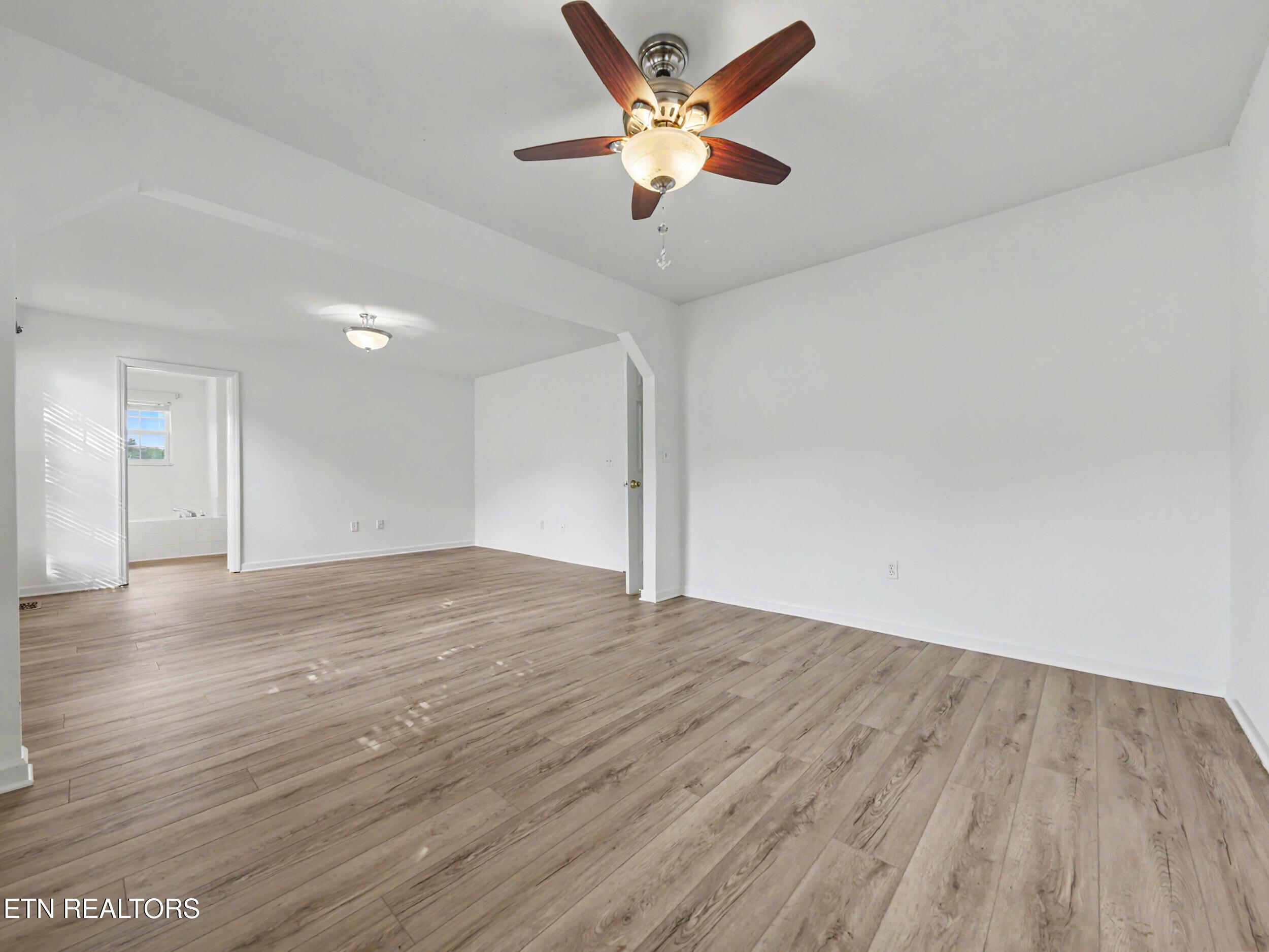 144 Jenny Drive Madisonville TN 37354
