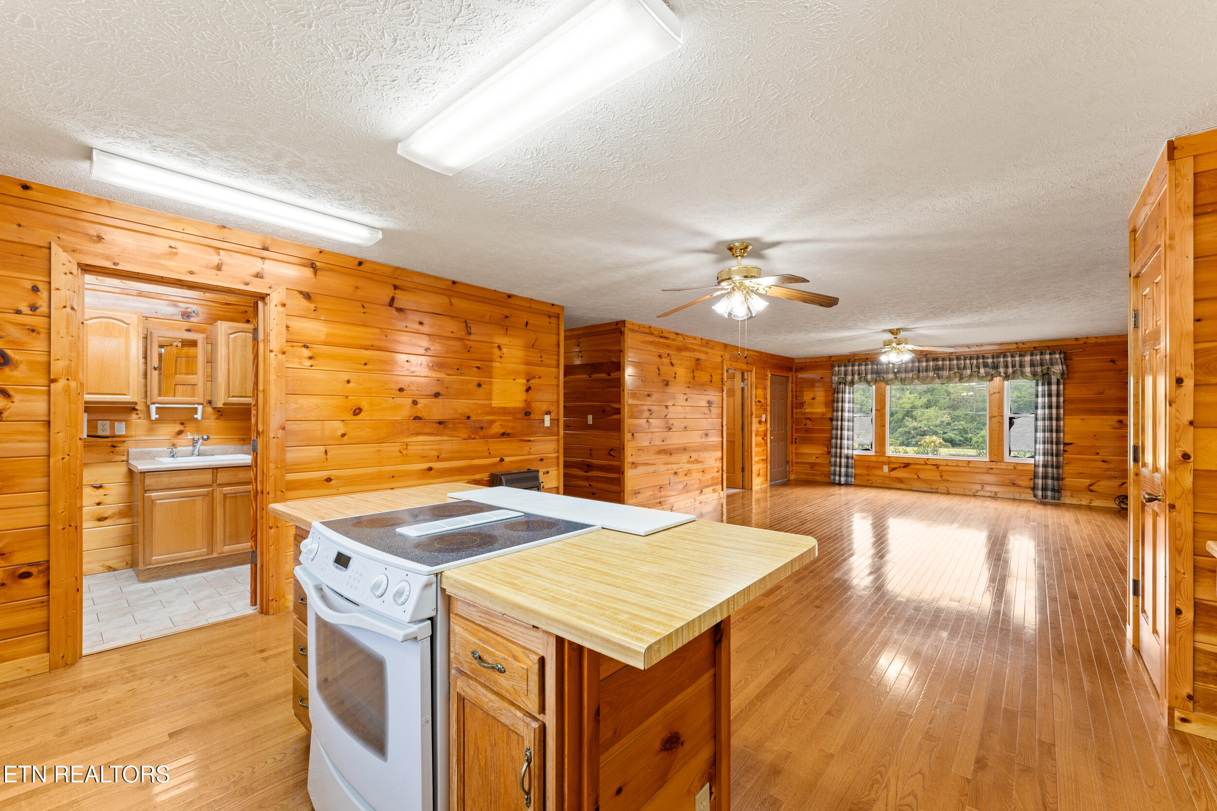7197 Old Tuckaleechee Road Townsend TN 37882