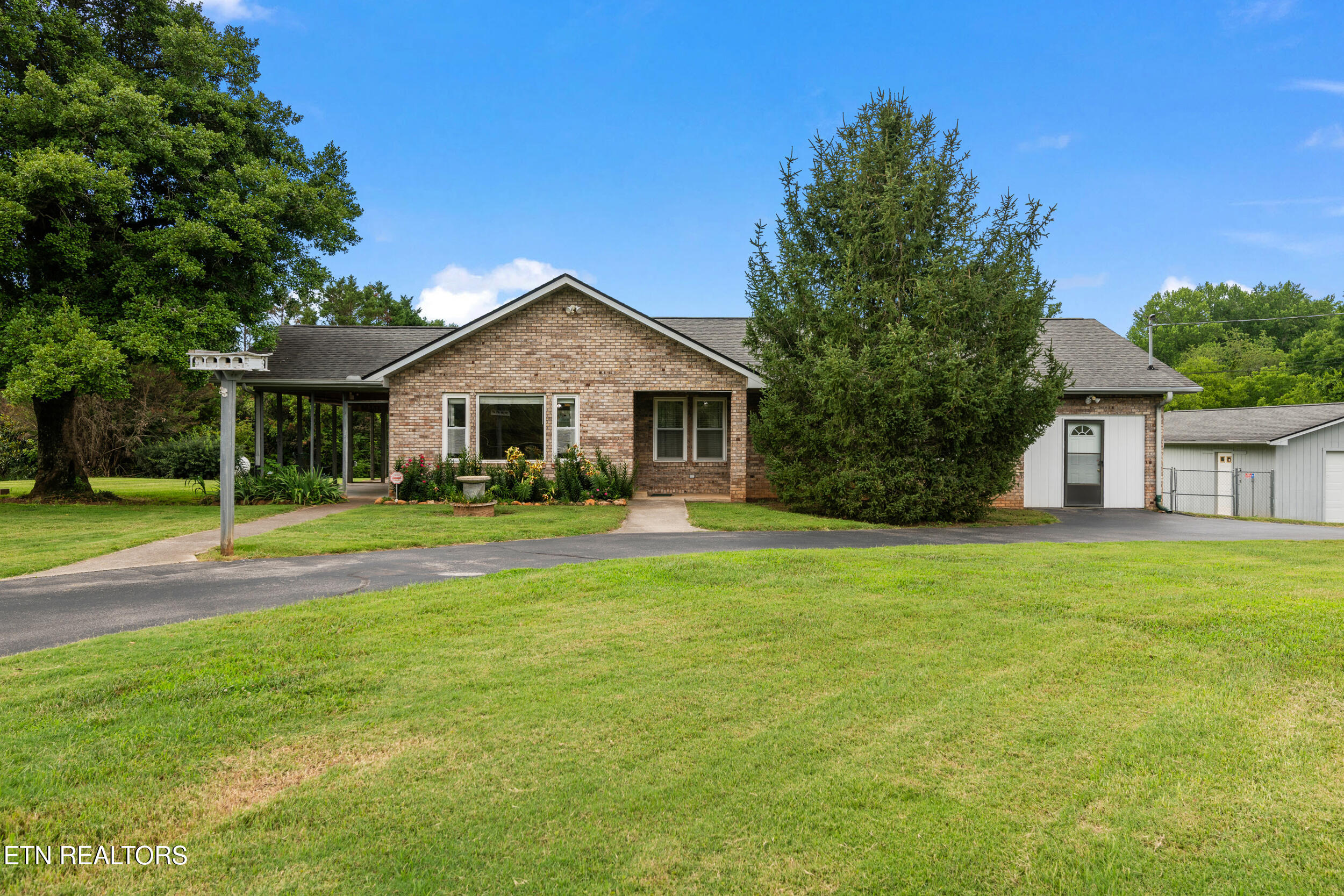 7197 Old Tuckaleechee Road Townsend TN 37882